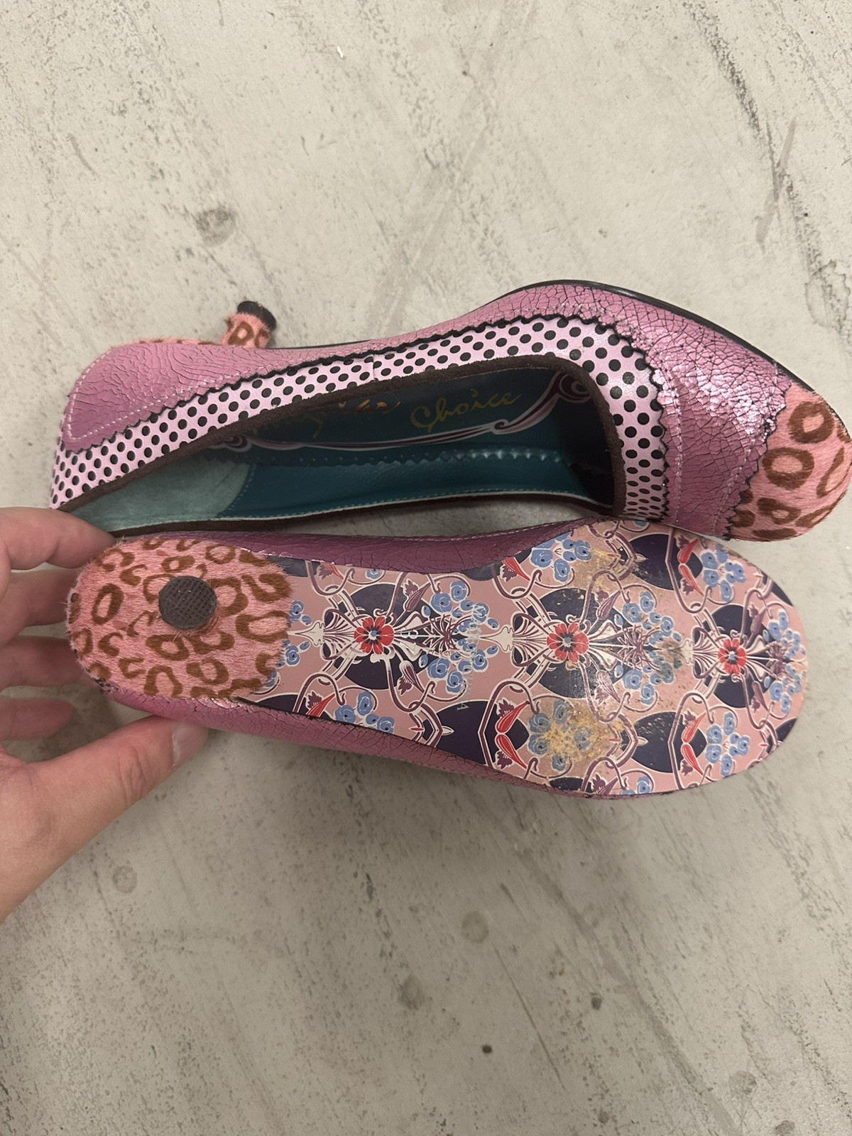 Irregular Choice US6.5 Women’s Leather Almond Toe Kitten Heel Pumps Pink/Black