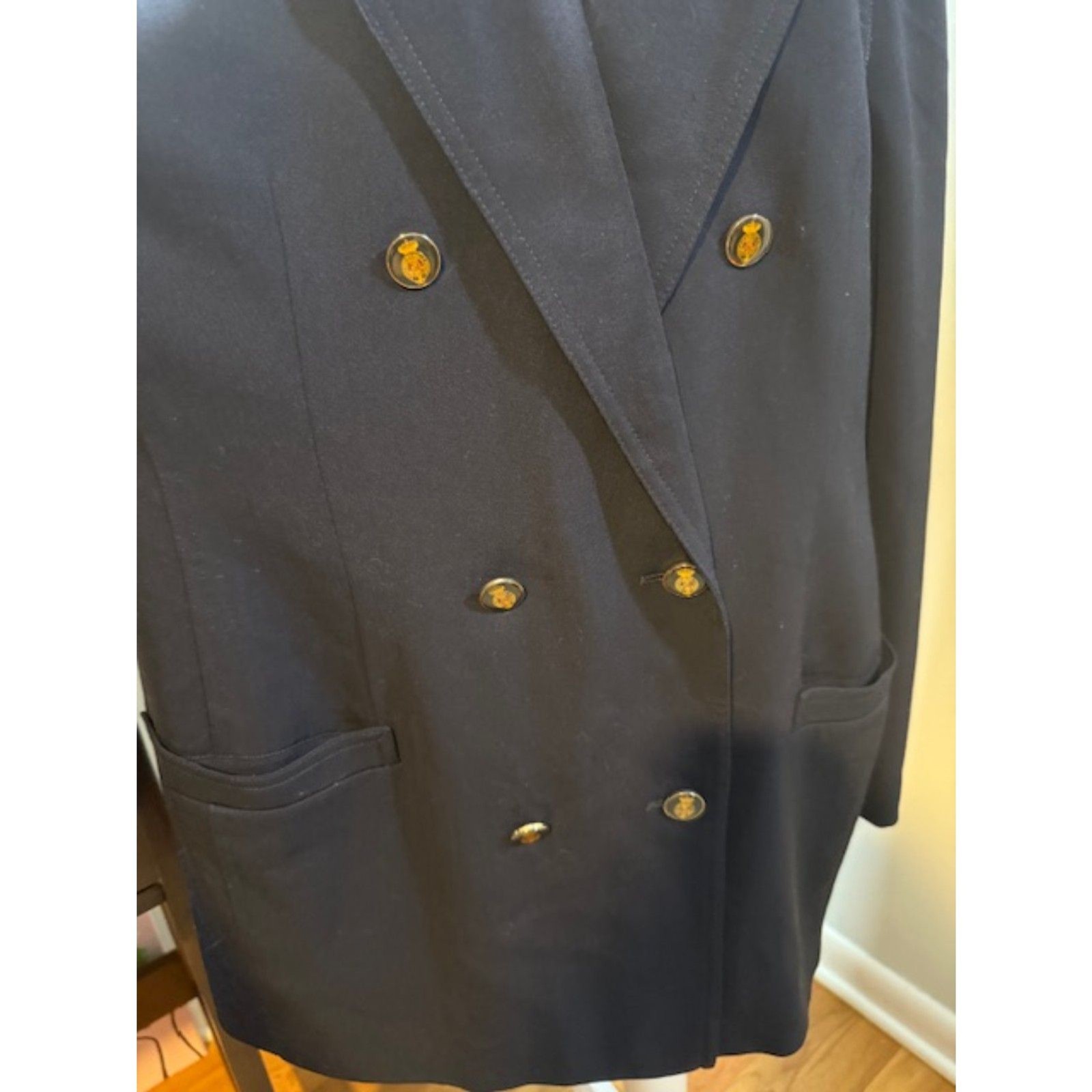 Bogner Virgin Wool Navy Blazer 18 Short Gold Crest Buttons Old Money Preppy