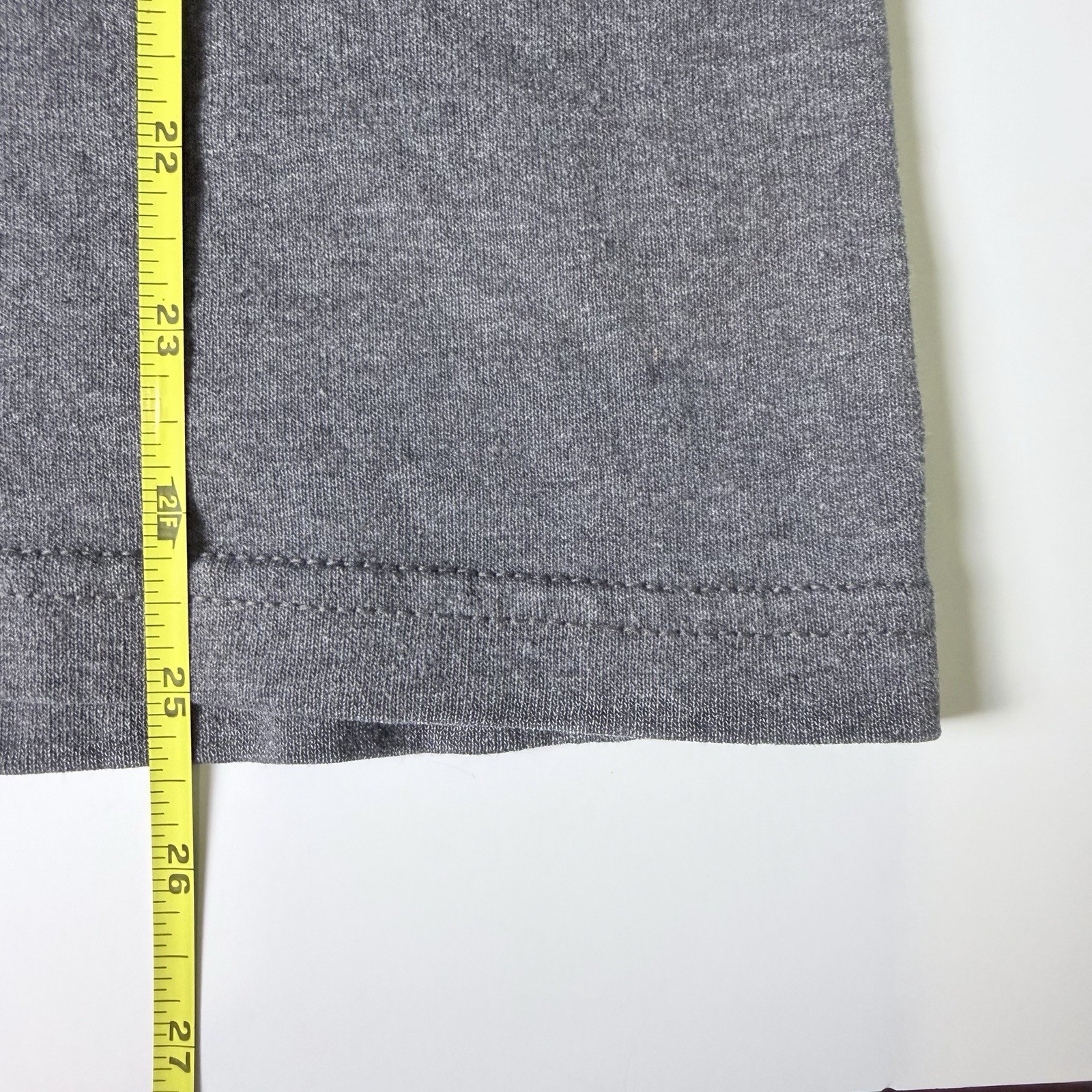 Vintage Quicksilver Mens Size M Regular Fit Gray Short Sleeve T-Shirt Surf