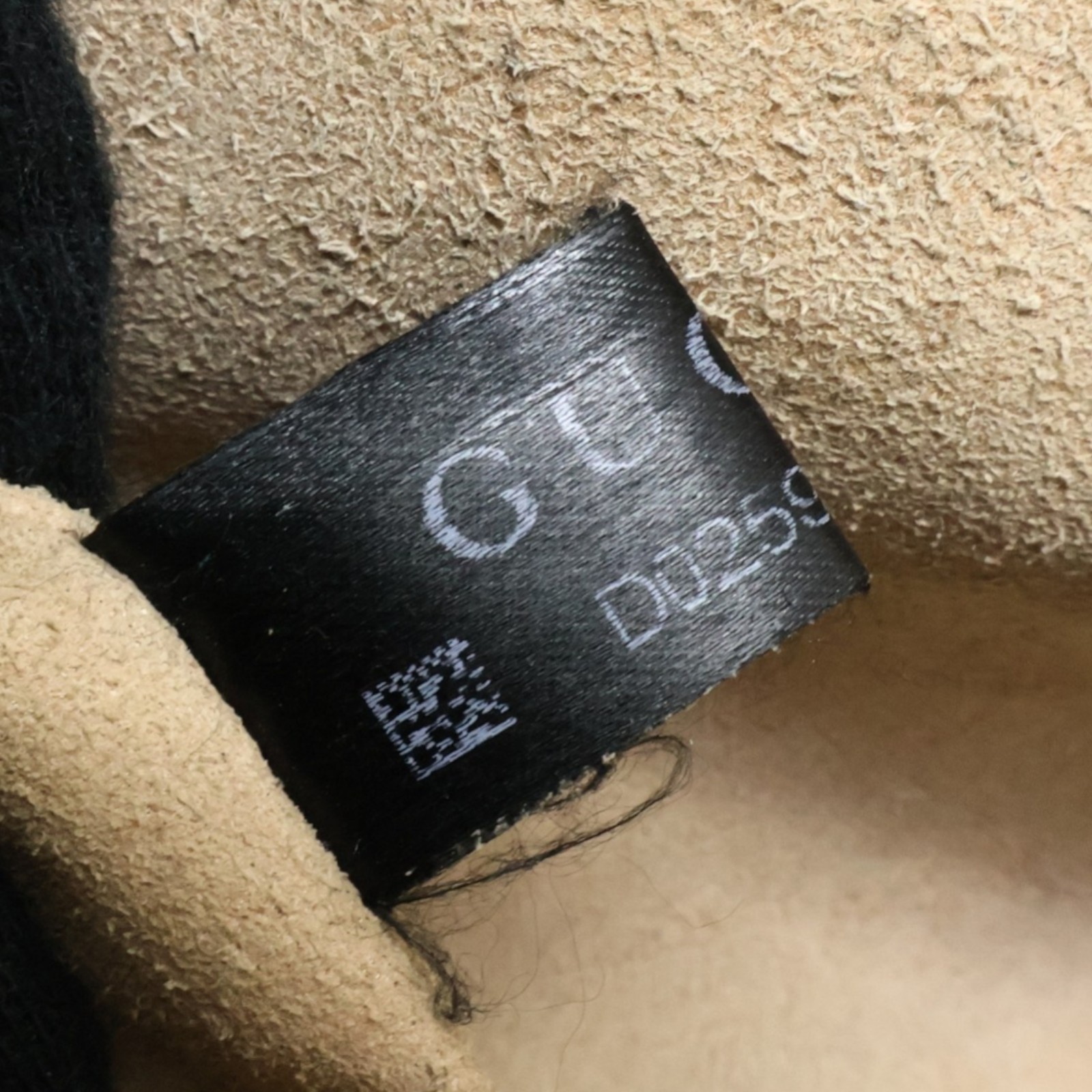 GUCCI GG Marmont Small Camera Shoulder Bag Black Matelasse Chevron Leather