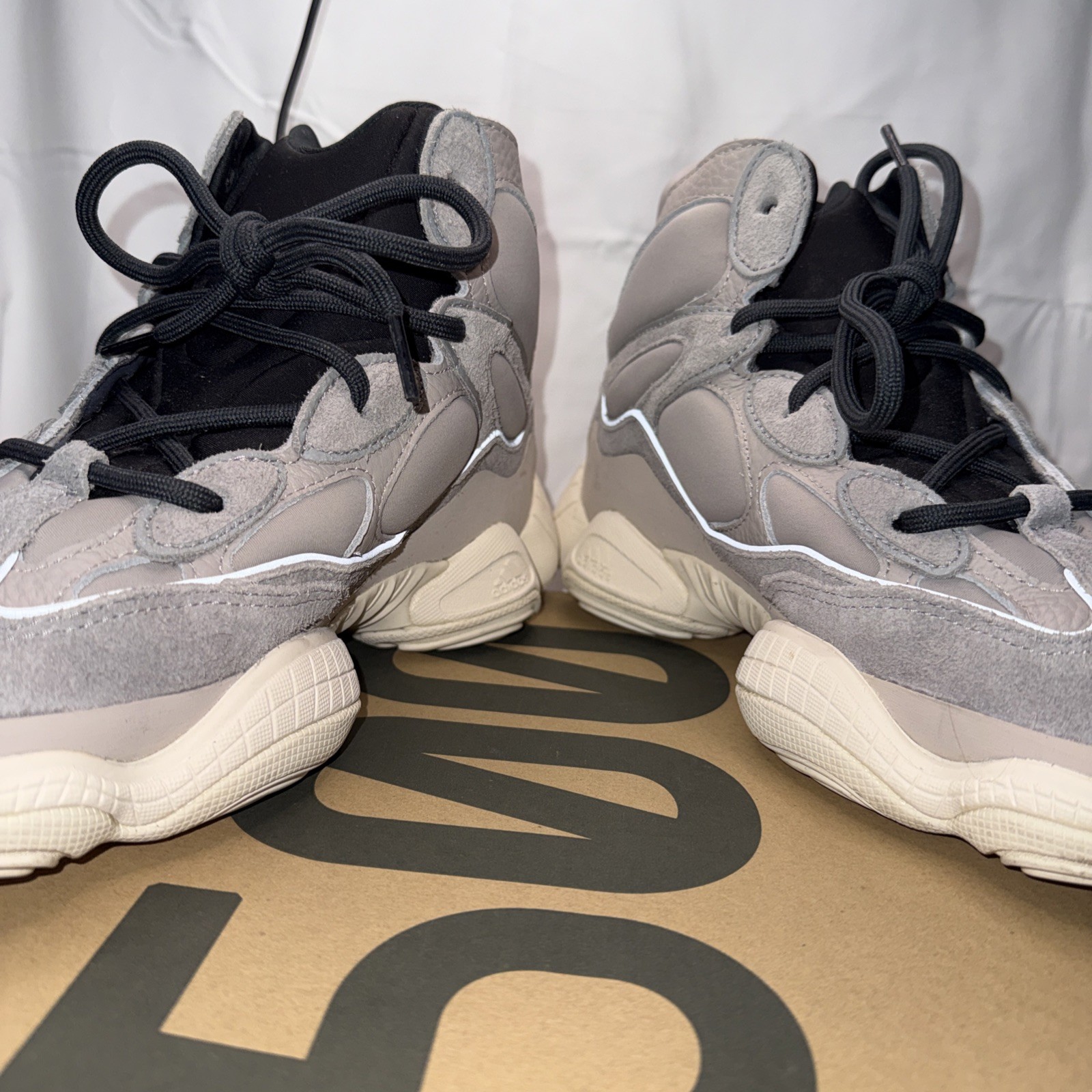Size 8 – Adidas Yeezy 500 High Mist Stone GV7775 preowned