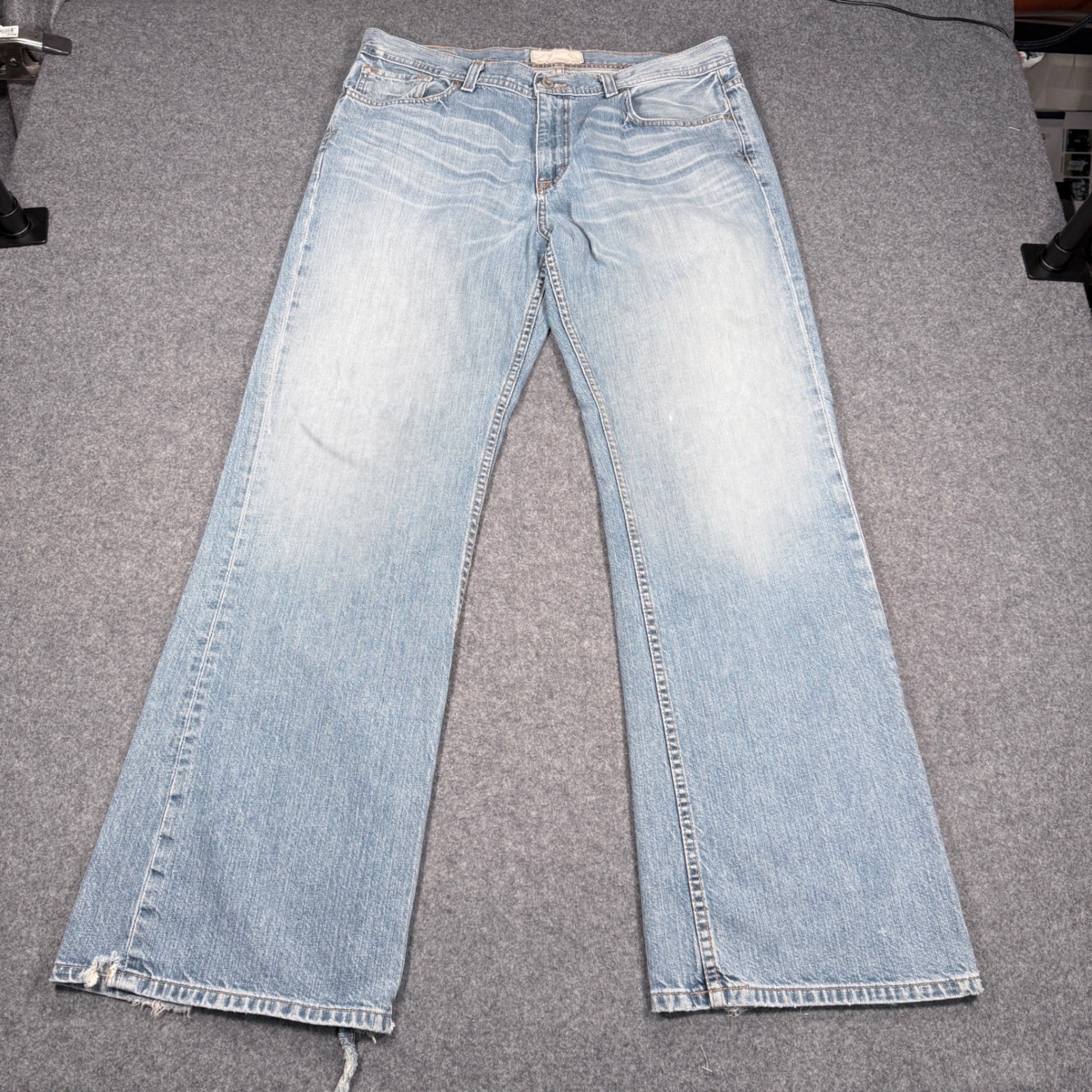 BKE Alec Mens Light Wash Distressed Bootcut Denim Jeans 100% Cotton 38×32