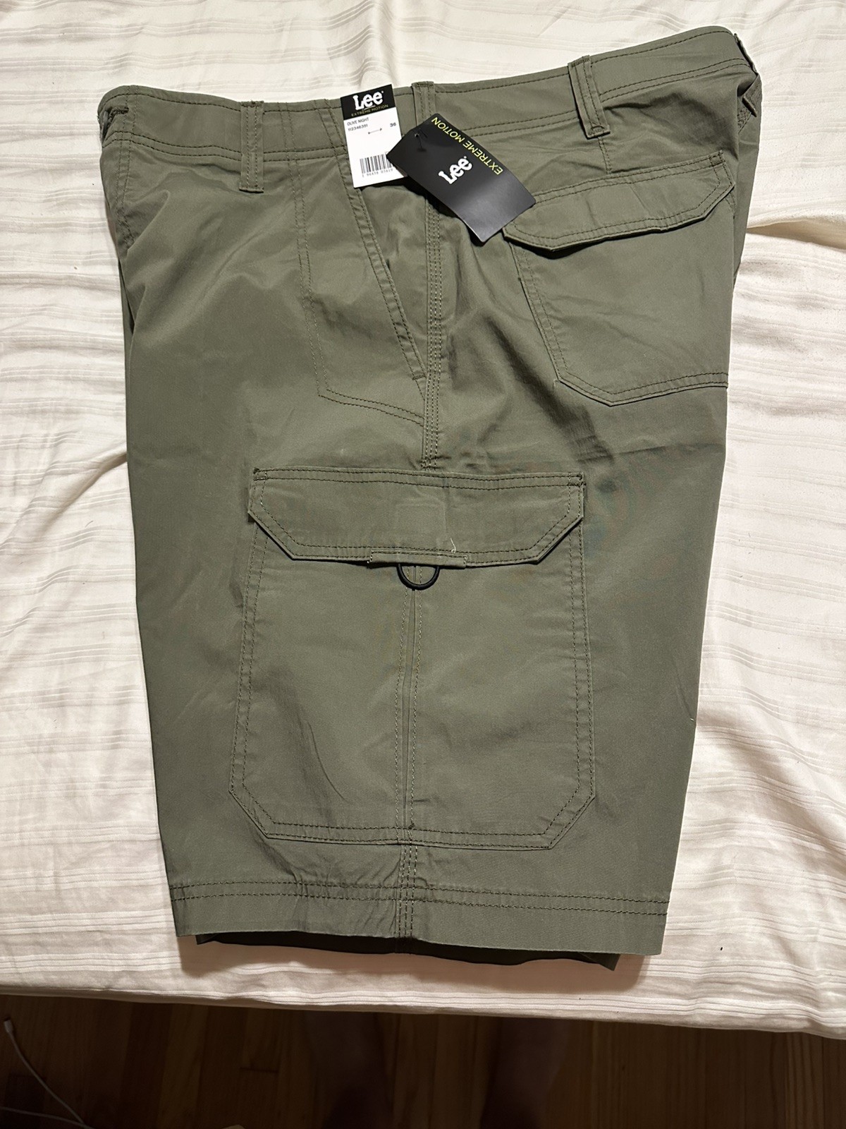 New Lee Men’s Extreme Motion Crossroad Cargo Shorts Olive Night Sz 36