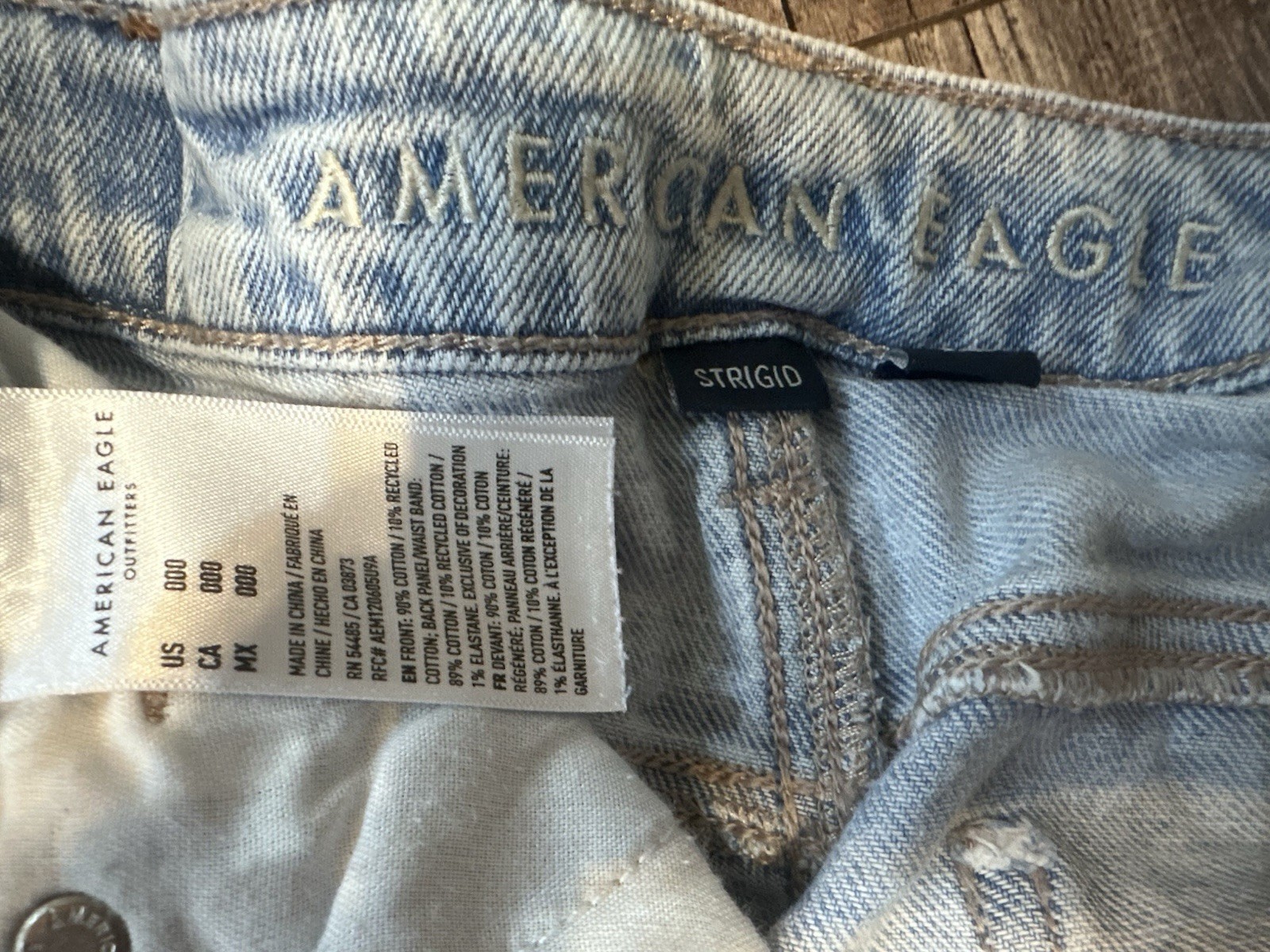 American Eagle Strigid High Rise Cutoff Denim Shorts Light Wash Blue 000 Pockets