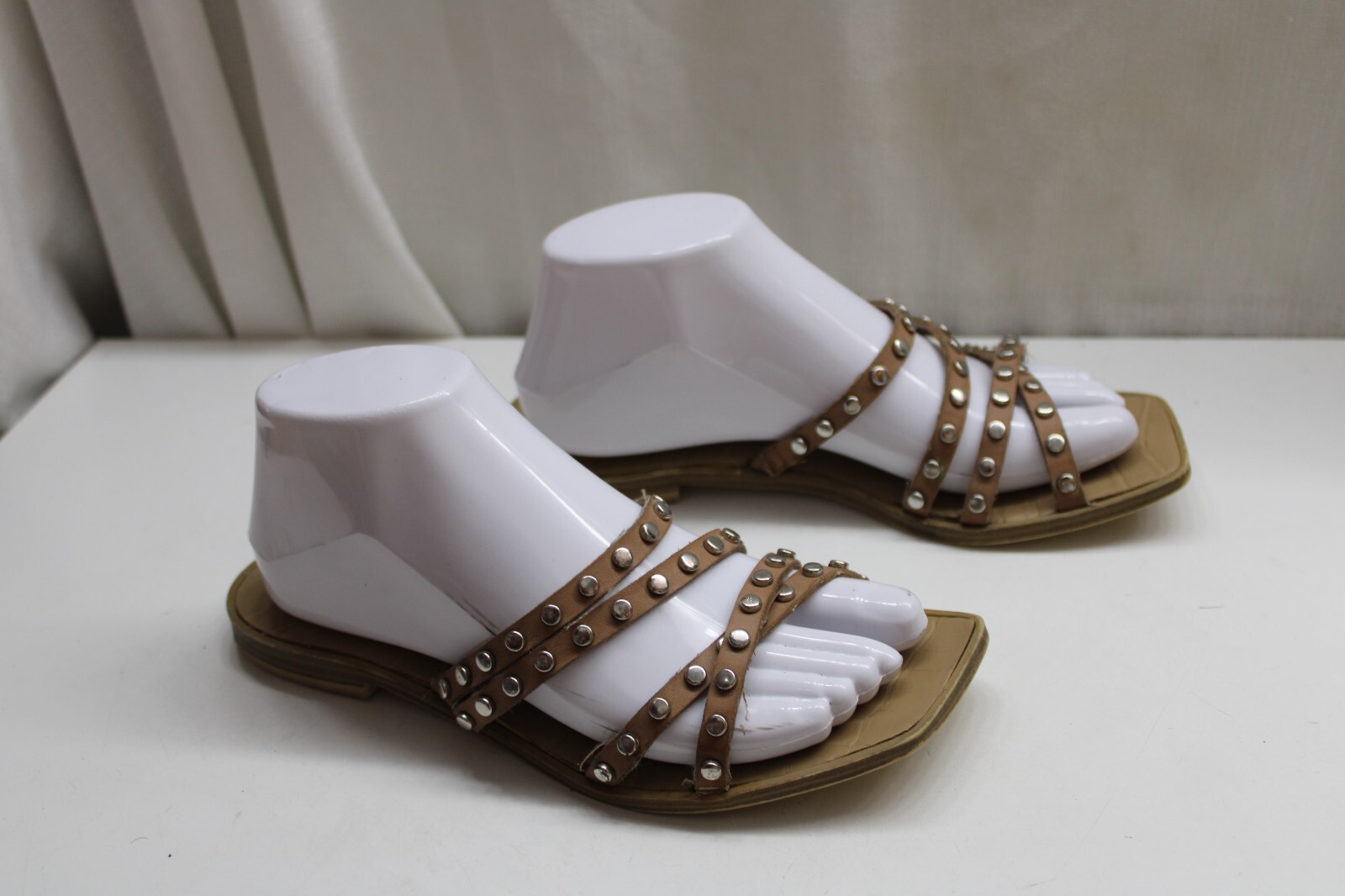Dolce Vita Flat (Under 1 in) Studded Gladiator Cross Strap Slip-On Sandals Tan8