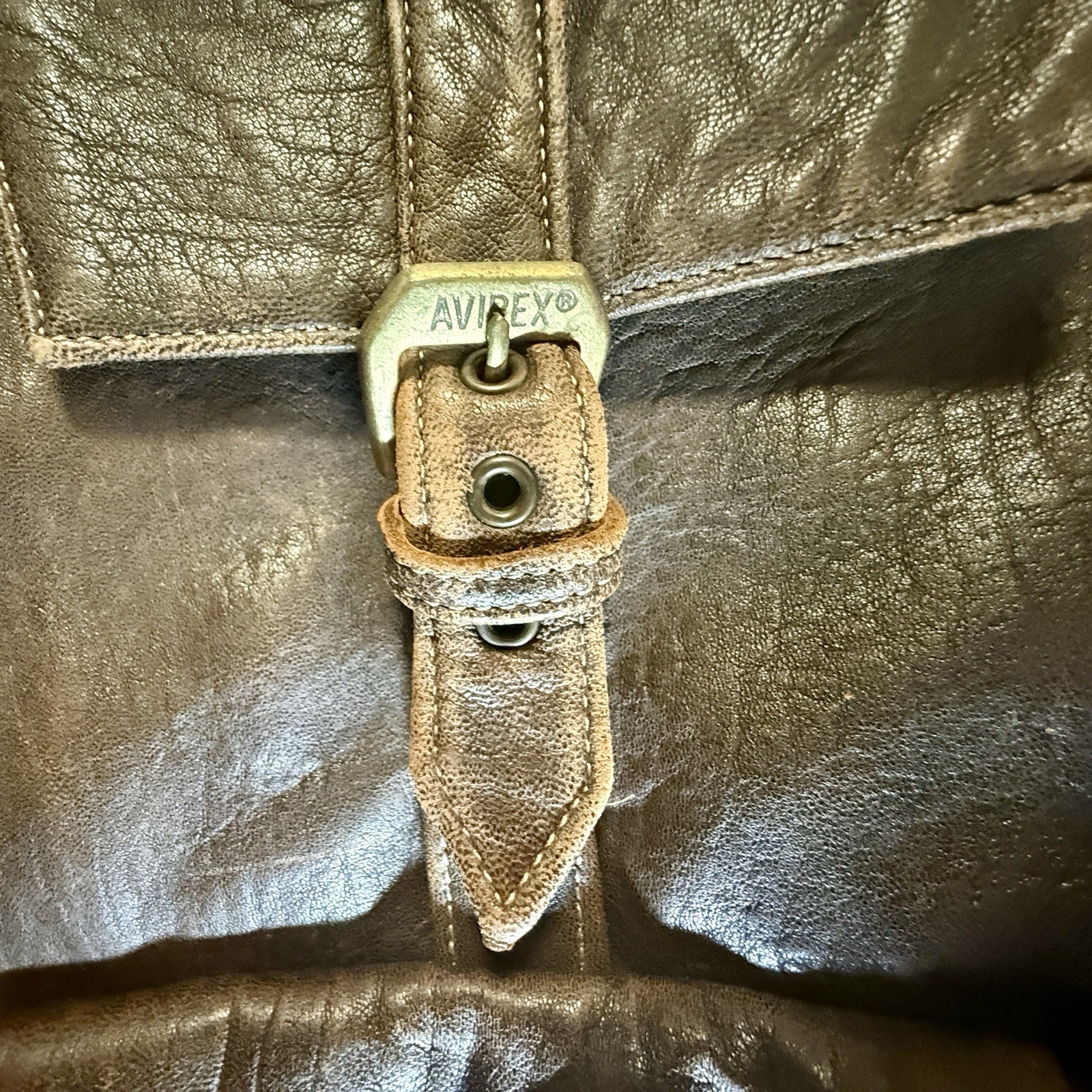 Avirex Cockpit Bag Brown Leather – Inherited Never Used. Great Condition