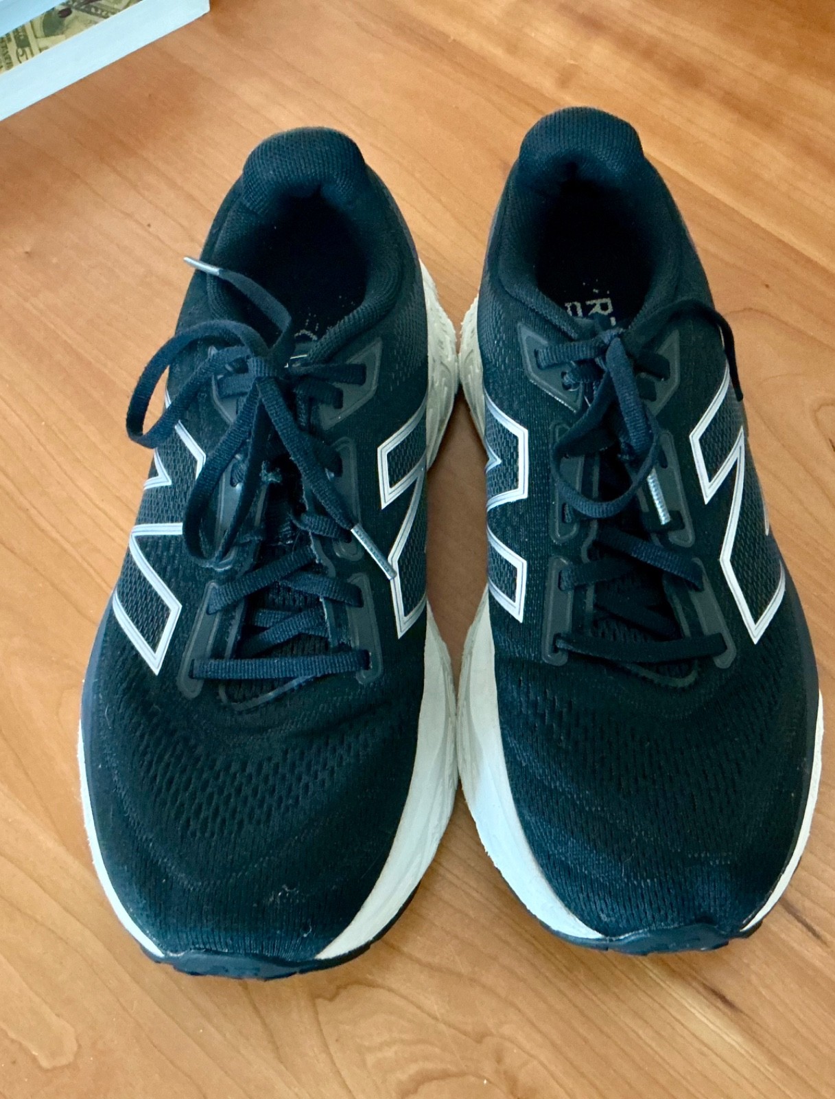New Balance Fresh FoamX 880v15 Black White Reflection Mens 8EE, Womens 9.5EE, 41