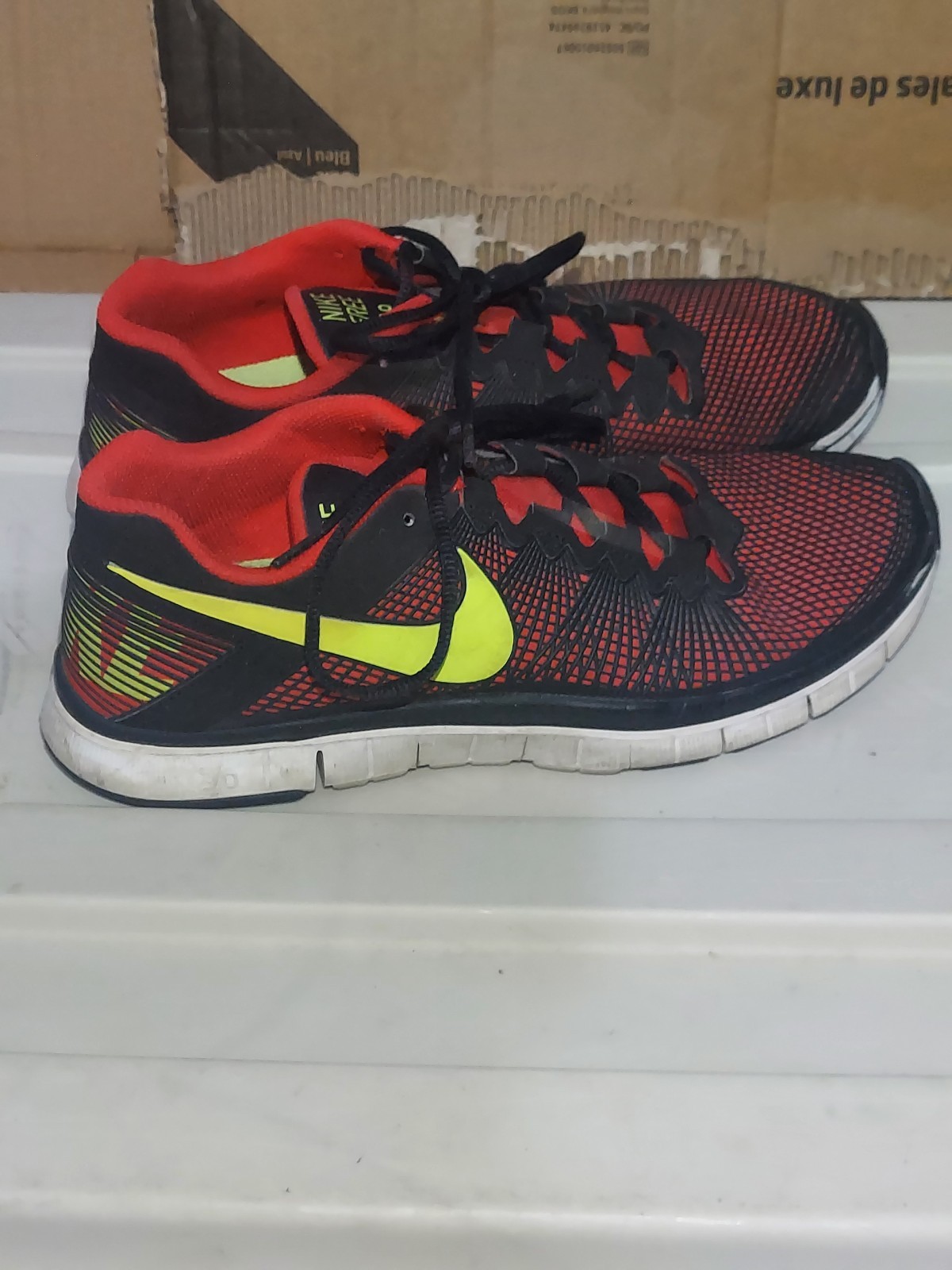 Nike Free 3.0 Men’s 11.5 Hyper Red Black Neon Green Running Shoes