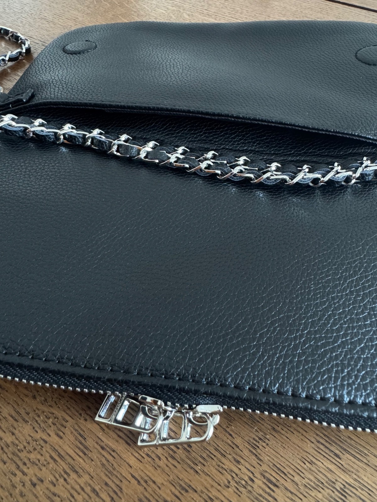 Zadig & Voltaire Rock Black Silver Chain Grainy Leather Shoulder Bag