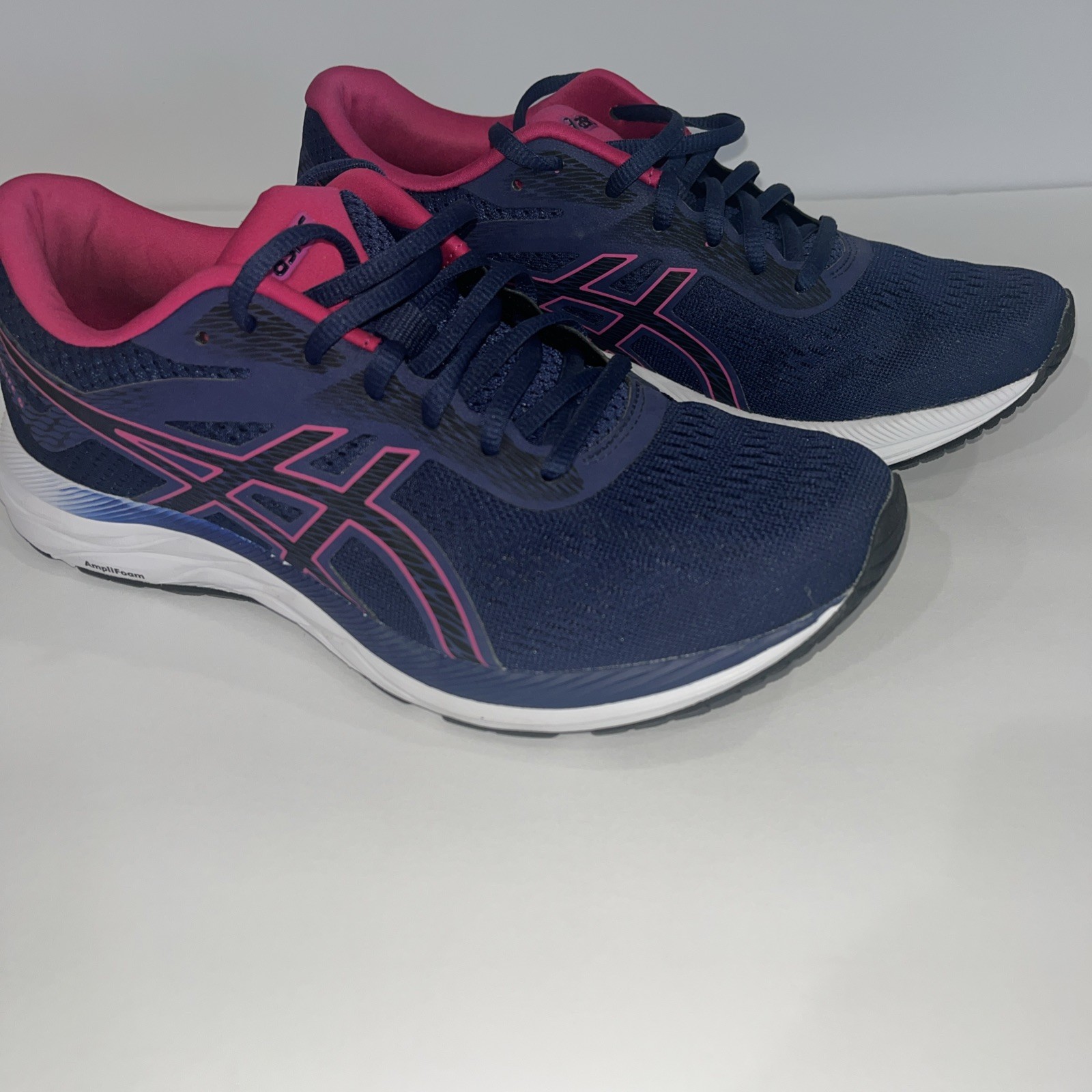 Asics Gel Excite 6 Running Shoes Women’s 9 Navy/Pink Sneakers 1012A150