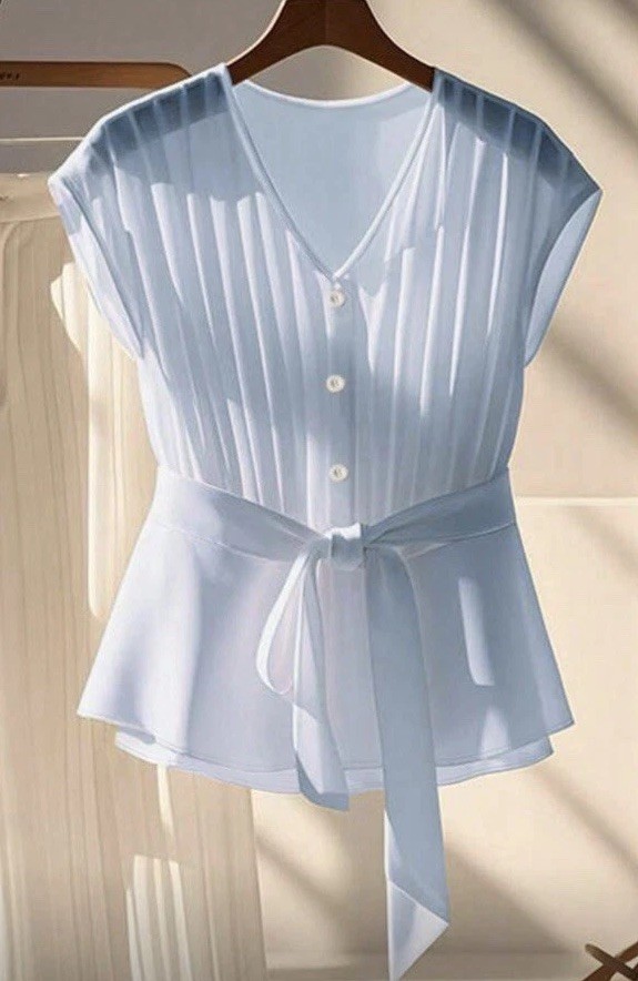 Light Blue Tie Top Semi Sheer Size Medium NWOT AZ-651896