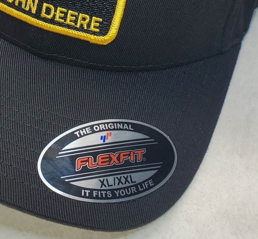 XXL / John Deere Patch Flexfit 6277 Combed Cotton Black XL/XXL 7 1/2″ – 8″