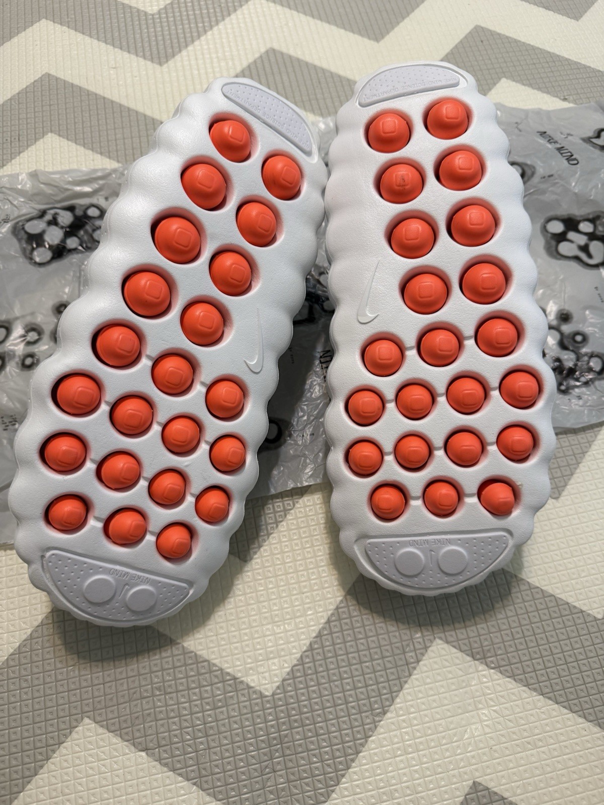 Brand new Nike Mind 001 slippers, White, EU46/US MEN 12 No Box