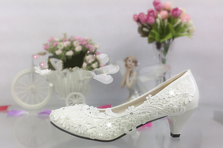 Lace white ivory crystal Women’s Wedding shoes Bridal flats low high heel pump