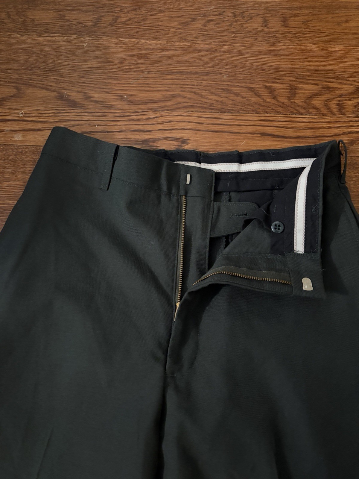 Men’s Black Solid Flat Front Dress Pants Slacks Pockets Button Zip 31R