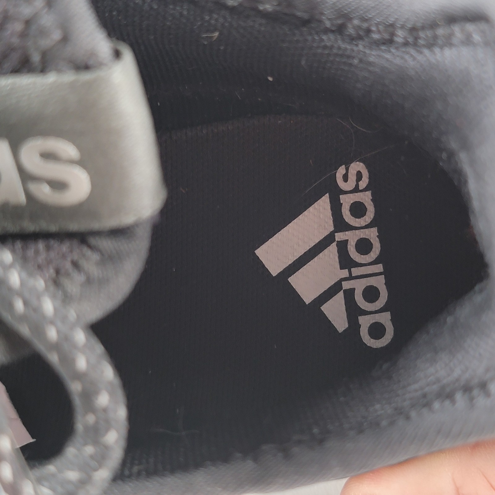 Adidas KAPTIR FLOW Athletic Sneakers Shoes Black IF6599 Women’s Size 8.5/ 40 2/3