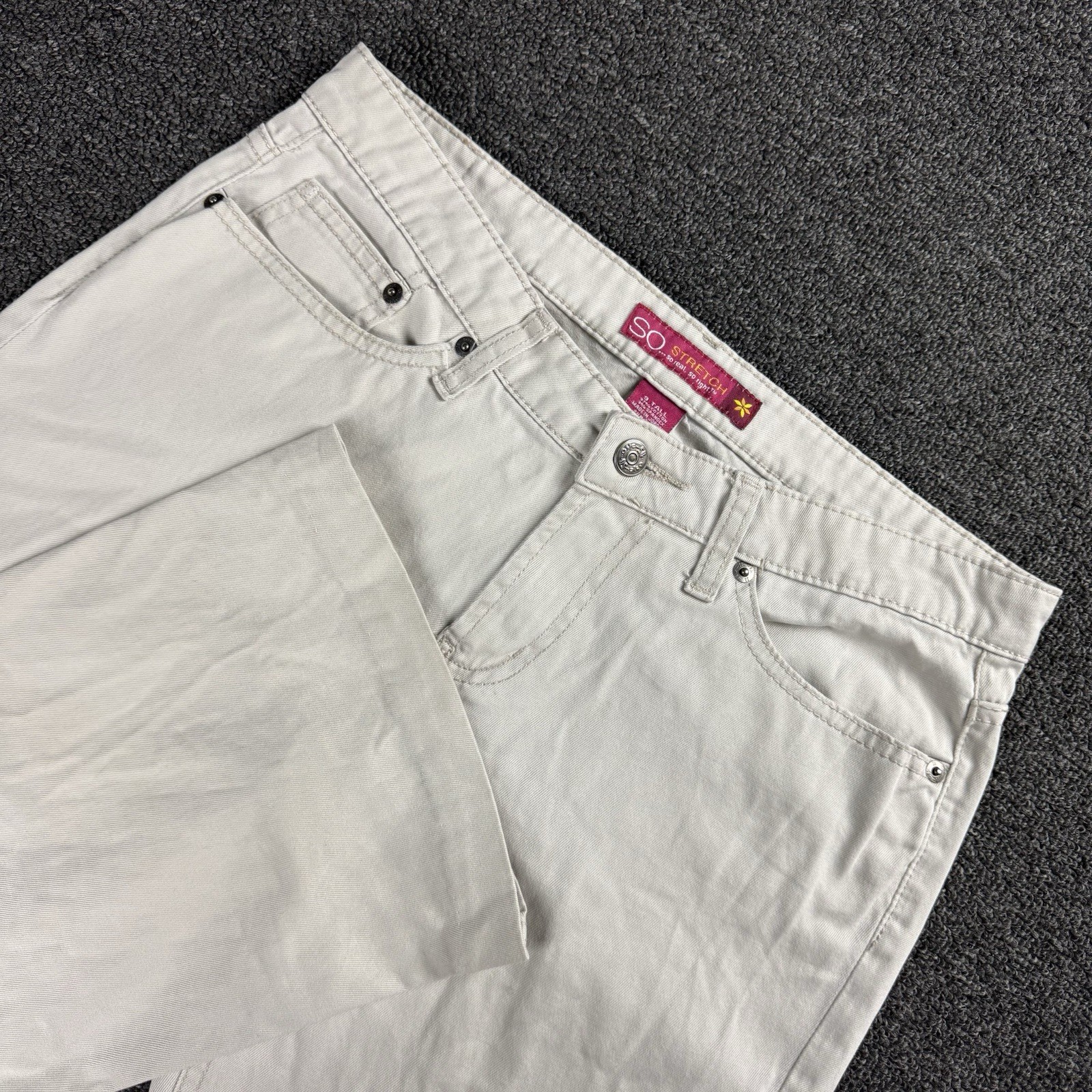 Y2K Capri Cropped SO Stretch Juniors Size 9 Tall/ WMs 6 Solid Cream Beige Pants