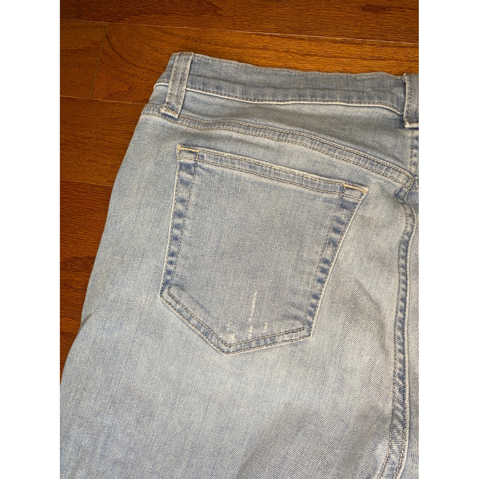 Joe’s Light Blue Distressed Jeans Size 29