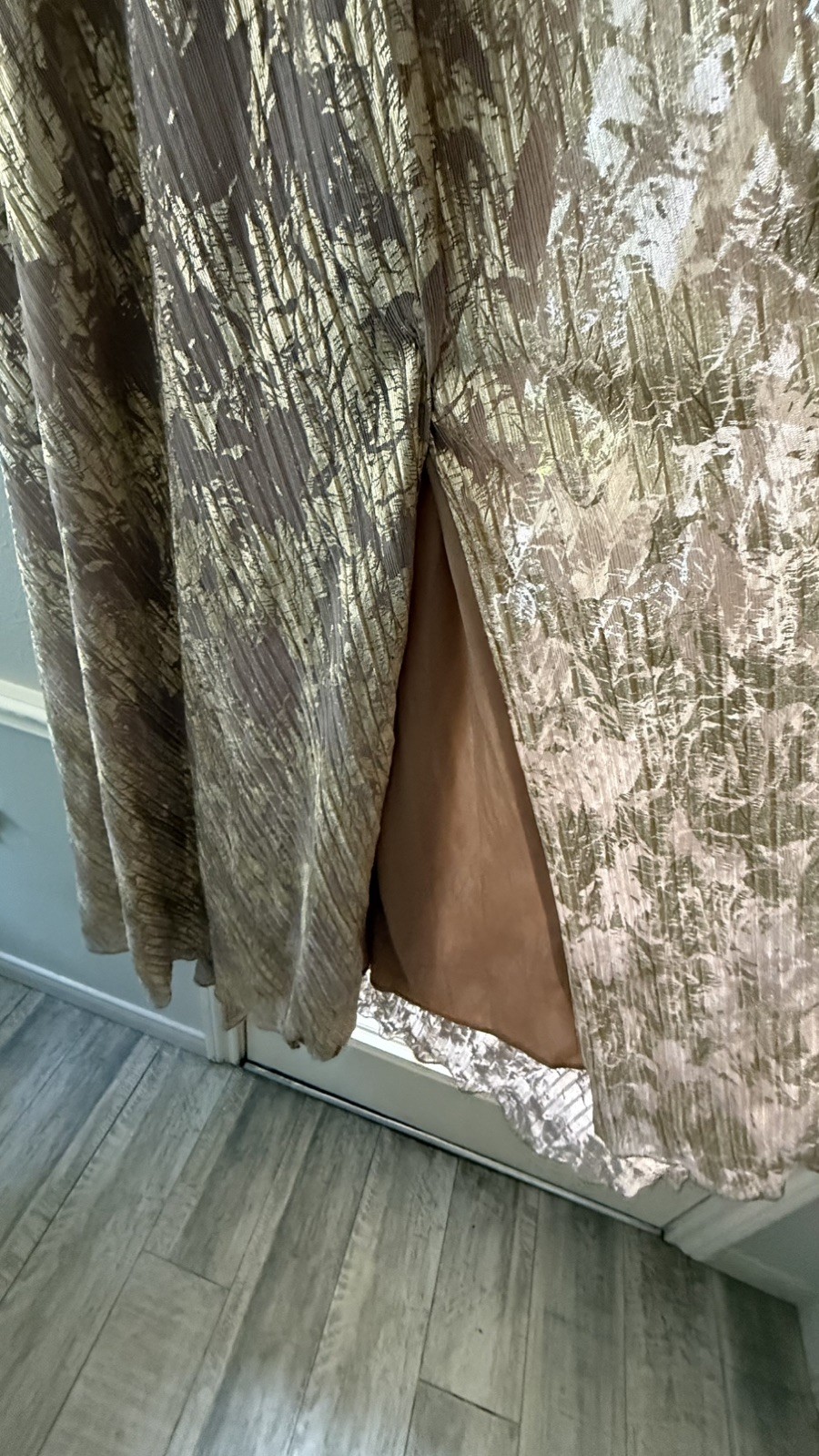 Betsy & Adam Metallic Rose Gold Floral One-Shoulder keyhole Dress Gown size 2