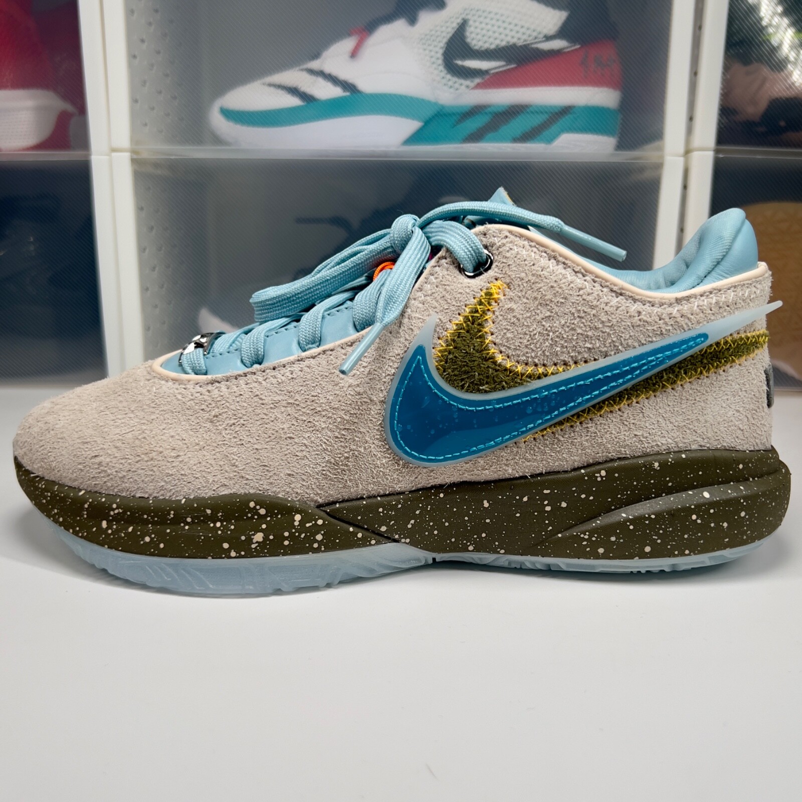 Size 6M / 7.5W – Nike UNKNWN x LeBron 20 Message in a Bottle DV9090-801