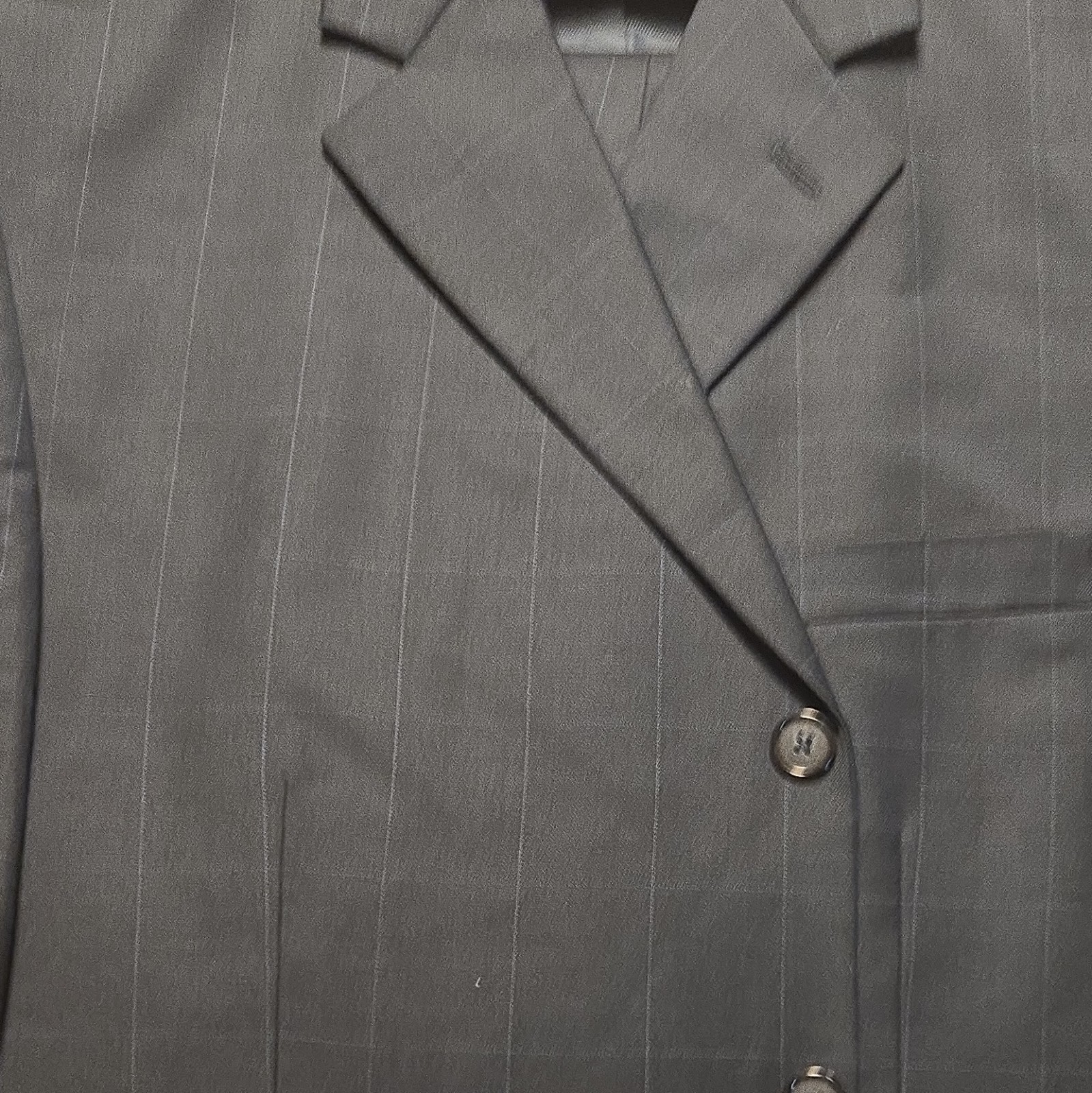 Studio Bill Blass Super 100s Gray Pinstripe Worsted Wool 2-Piece Suit 44R 38×31