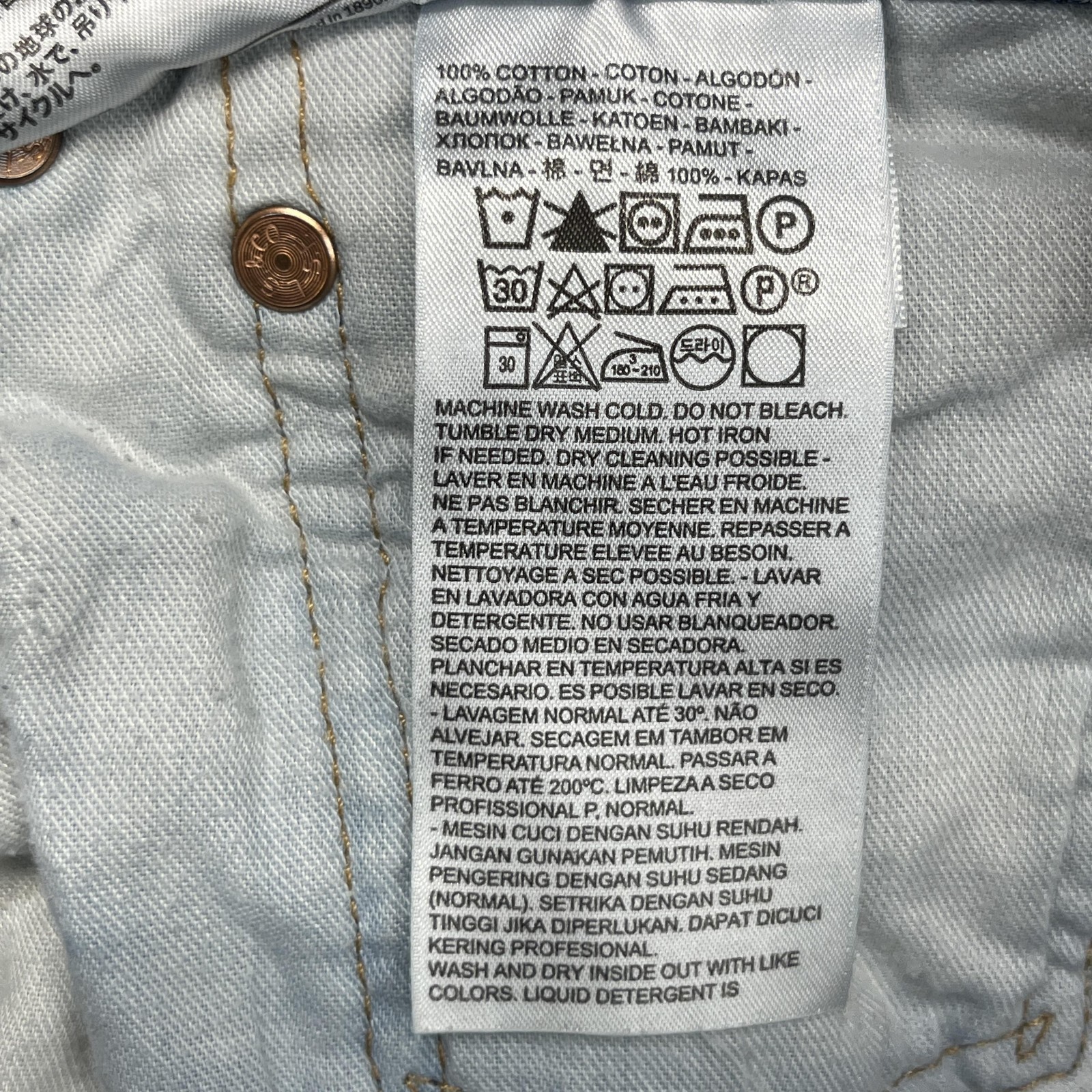 Levis 501 Jeans Mens 32×30 Blue Medium Wash Straight Leg Button Fly Denim