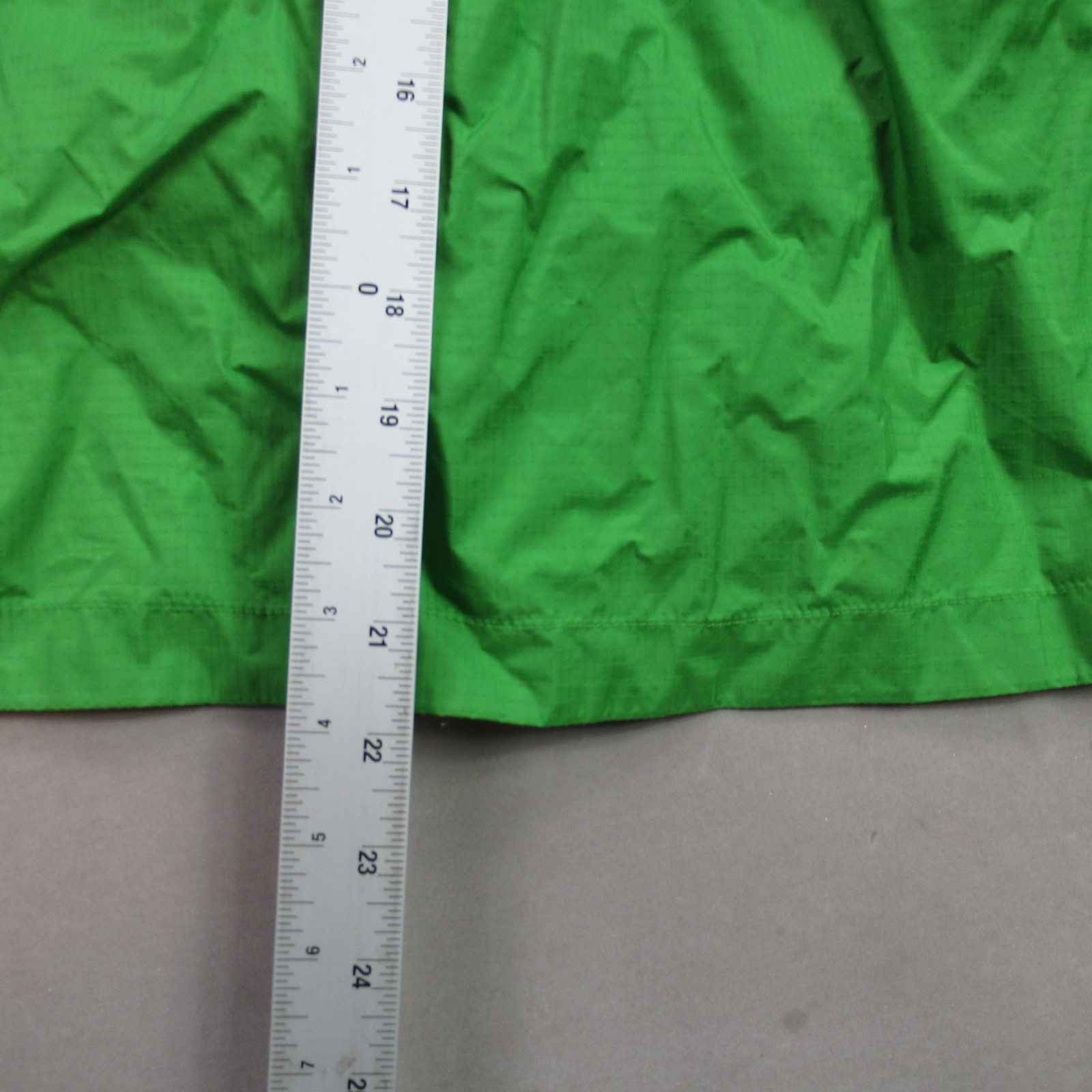 Marmot Men’s L/G Green Nylon Polyester Hooded Rain Jacket Windbreaker Shell Coat