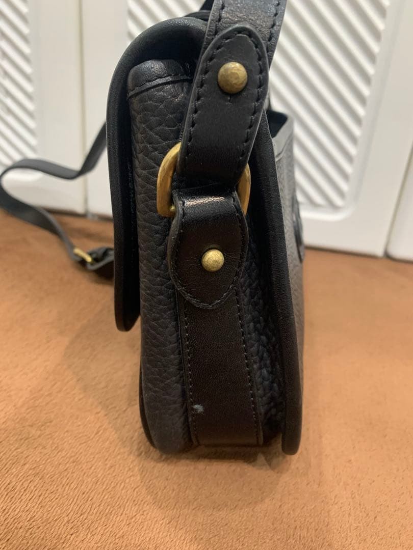 Dooney & Bourke Black Leather Shoulder Bag Unisex 7.5×11.4×3.1in Used