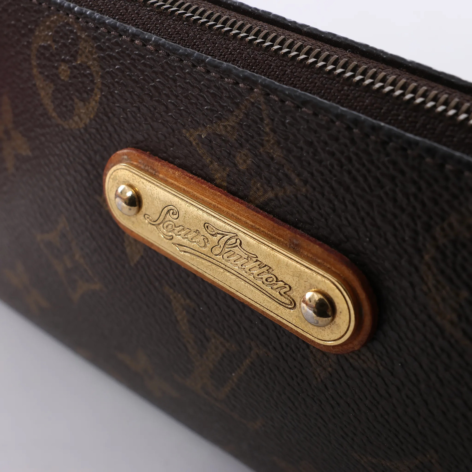 Louis Vuitton Eva Monogram Canvas Handbag in Brown M95567