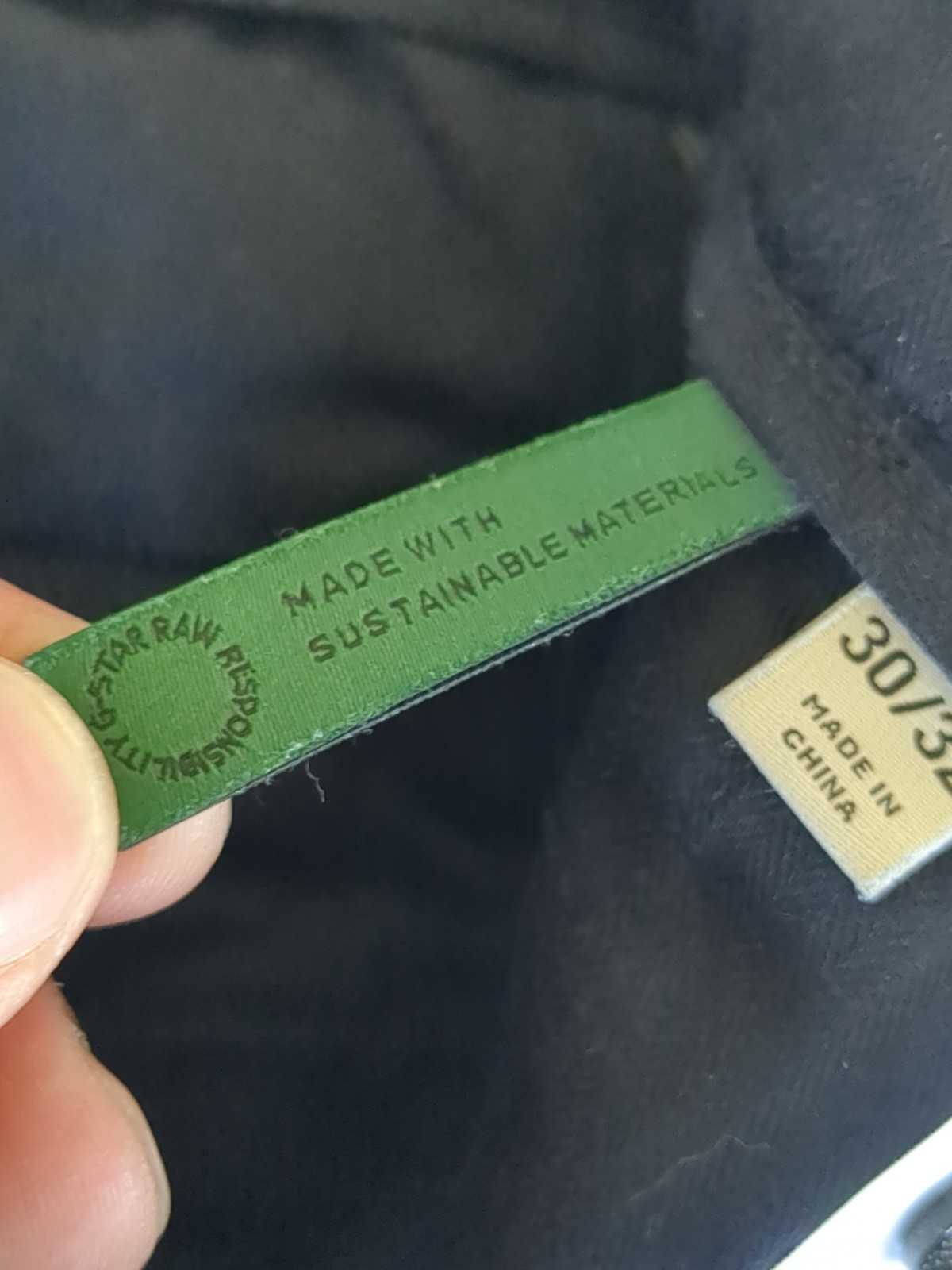 G Star Raw Varve Relaxed Pleated Chino Size 30 Dark Wash Blue 30X27