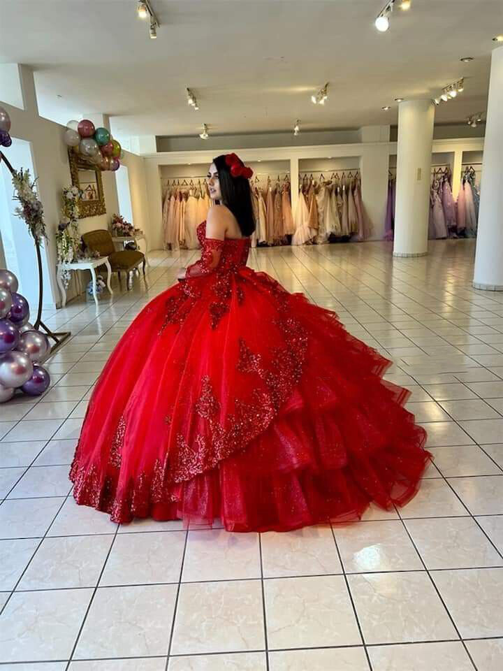 Red Quinceanera Dresses Sweetheart Detachable Sleeves Beaded Ball Gowns Sweet 15