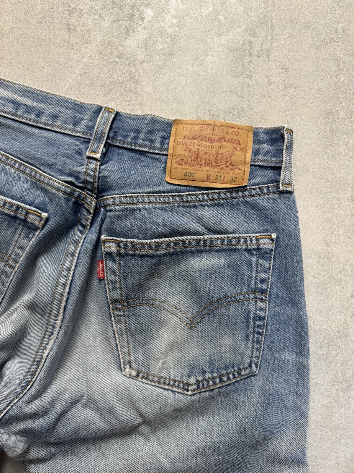 Vintage Levi’s 501 Made in USA 1997 Jeans W31 L32 Medium Wash 90s Original