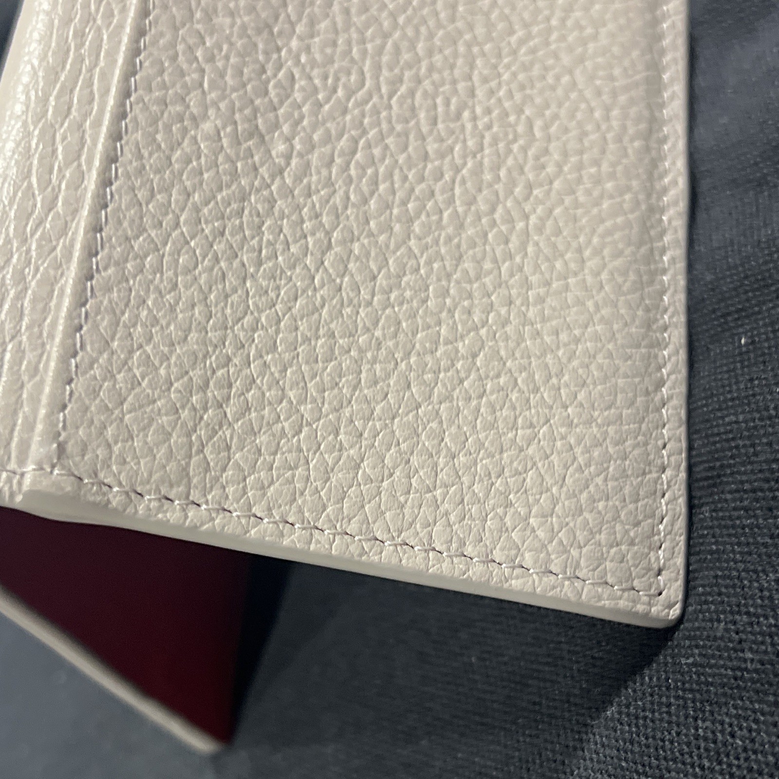 Christian Louboutin White/Red Leather Card Holder Men’s One Size Solid