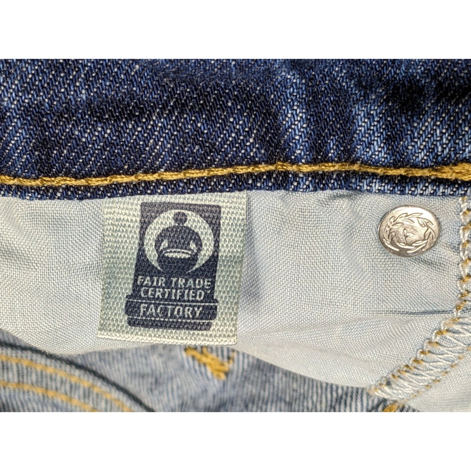 Universal Thread Womens Size 2 / 26 R Boyfriend Patchwork Denim Blue Jeans