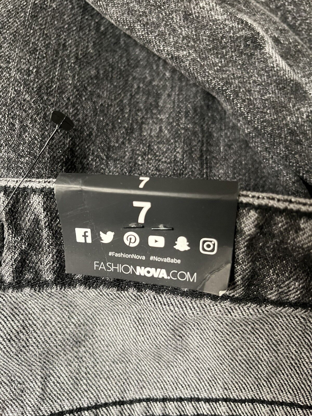 FASHION NOVA Black High Rise Distressed Ripped Frayed Hem Boyfriend Jeans 7 NEW