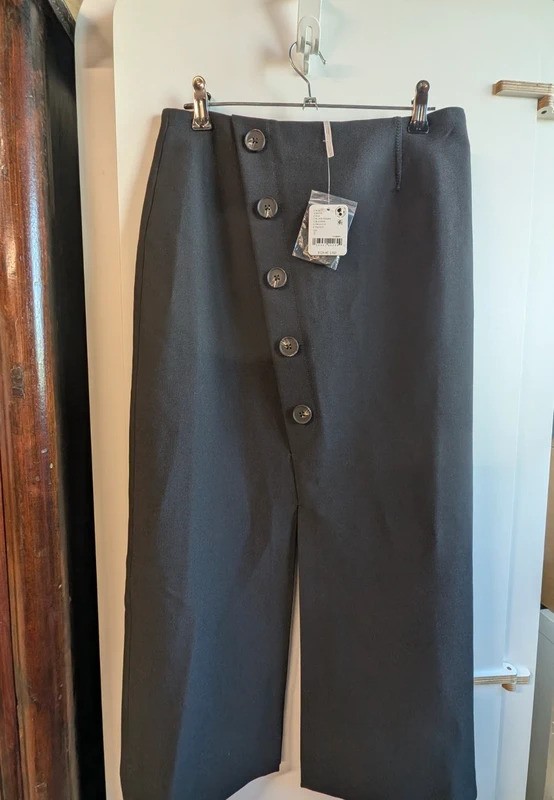 Free People Black Button Front Midi Skirt BNWT Size 2 High Waist RRP $128