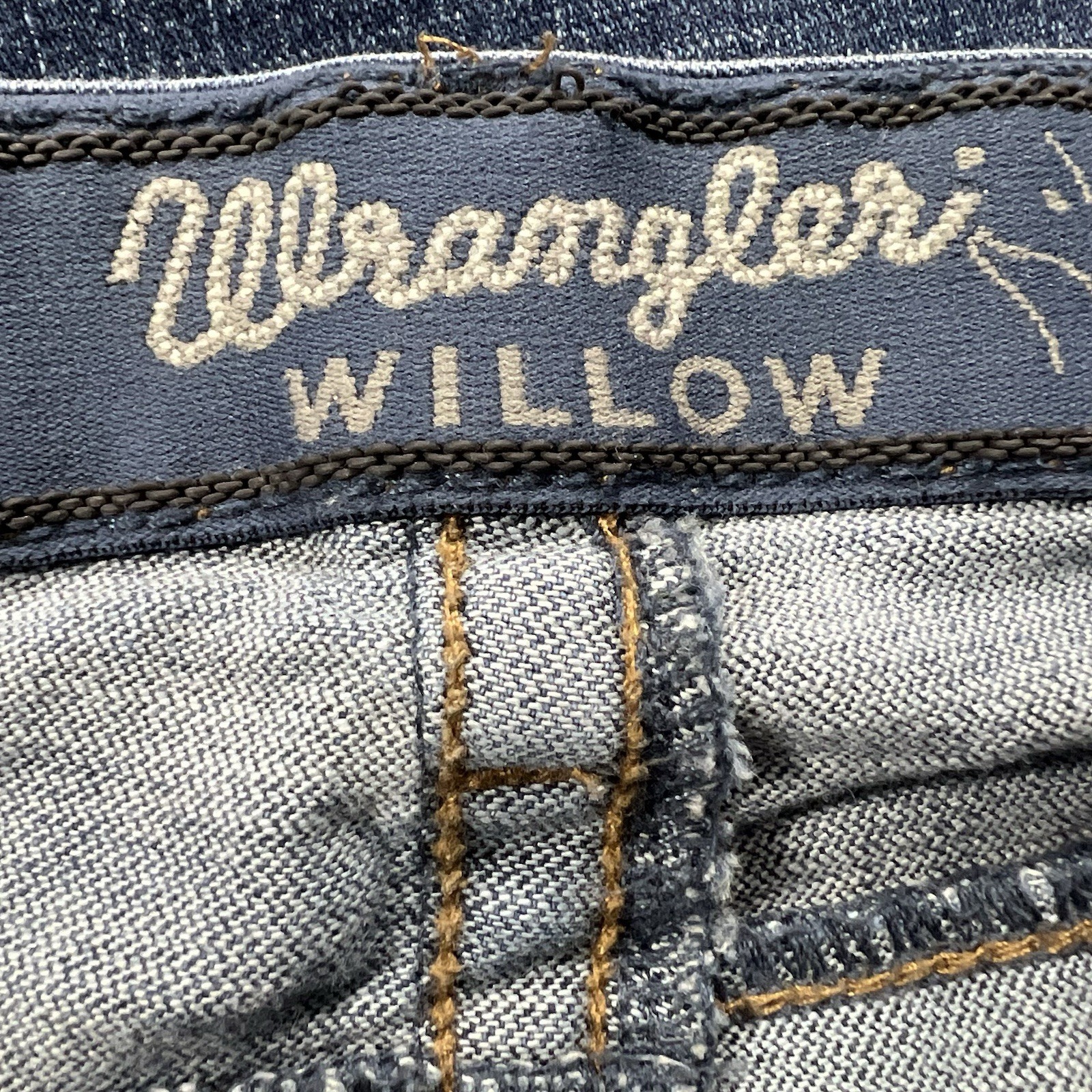 Wrangler Jeans Womens 11 Blue Bootcut Willow Ultimate Riding Medium Wash Denim