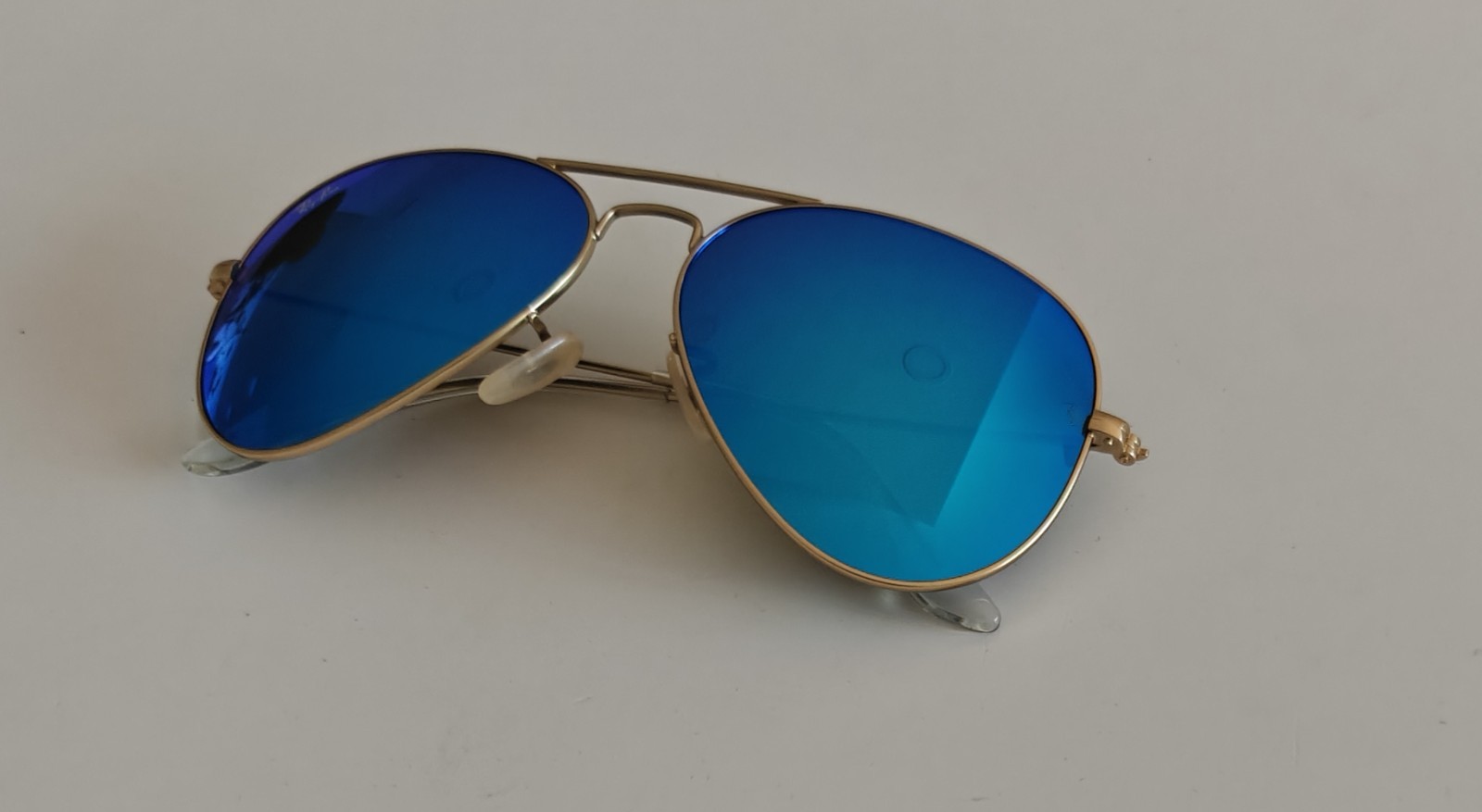 Ray-Ban RB3025 112/17 Aviator Classic Gold Frame Blue Mirror Lenses Sunglasses