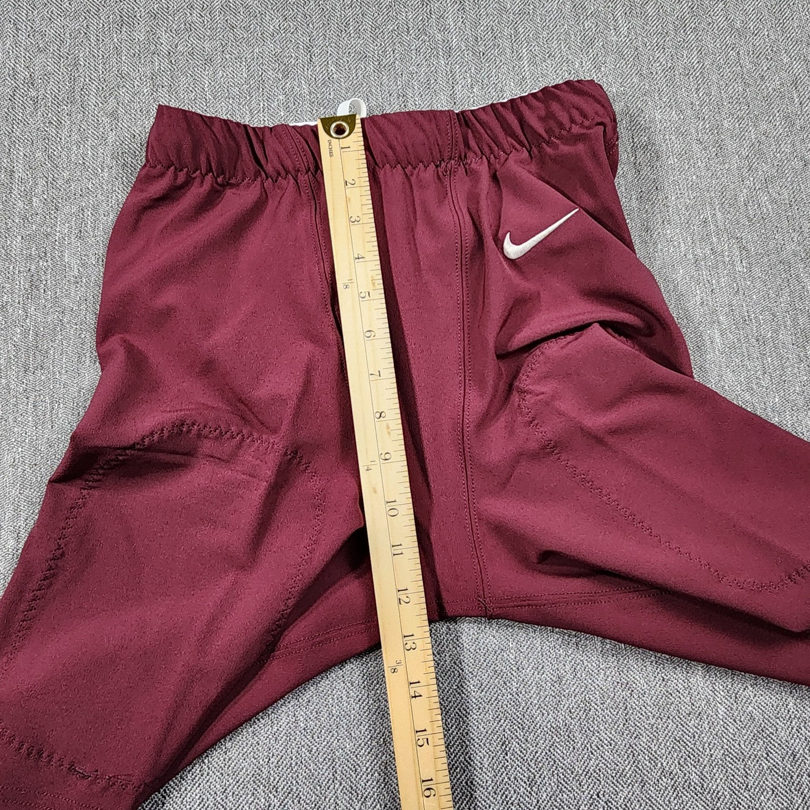 NIKE Mens M Vapor Untouchable Red Short Tights Football CW3972-610