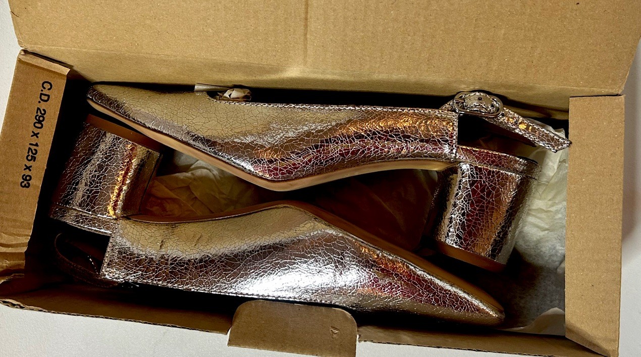 Zara Womens Leather Slingbacks in Silver Metallic Size 38 / US 7 1/2