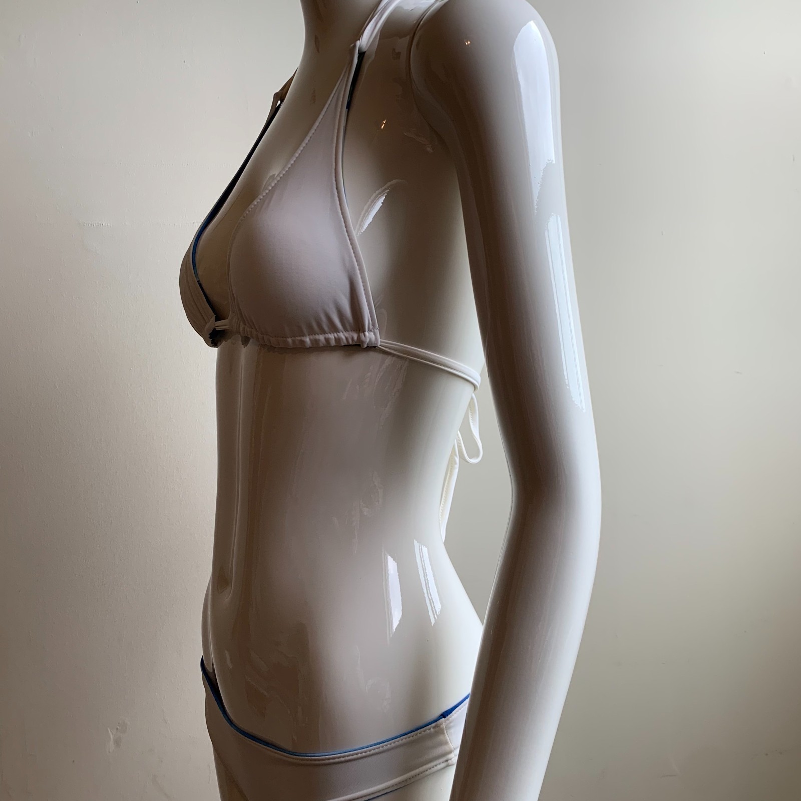 Aaron Chang plumeria white & blue floral reversible bikini
