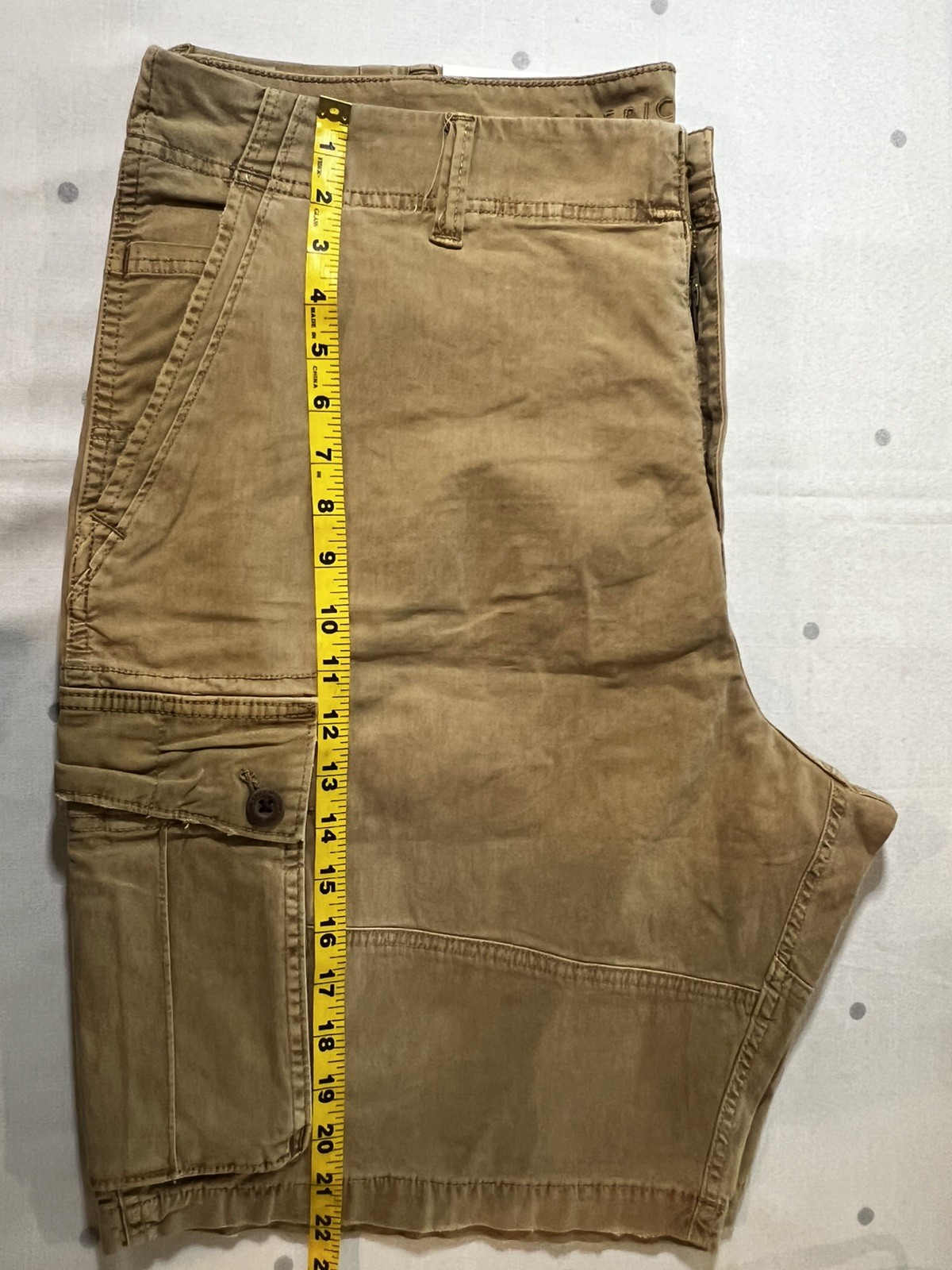 American Eagle Next Level Flex Classic Cargo Shorts Khaki Men’s Size 42 NWT