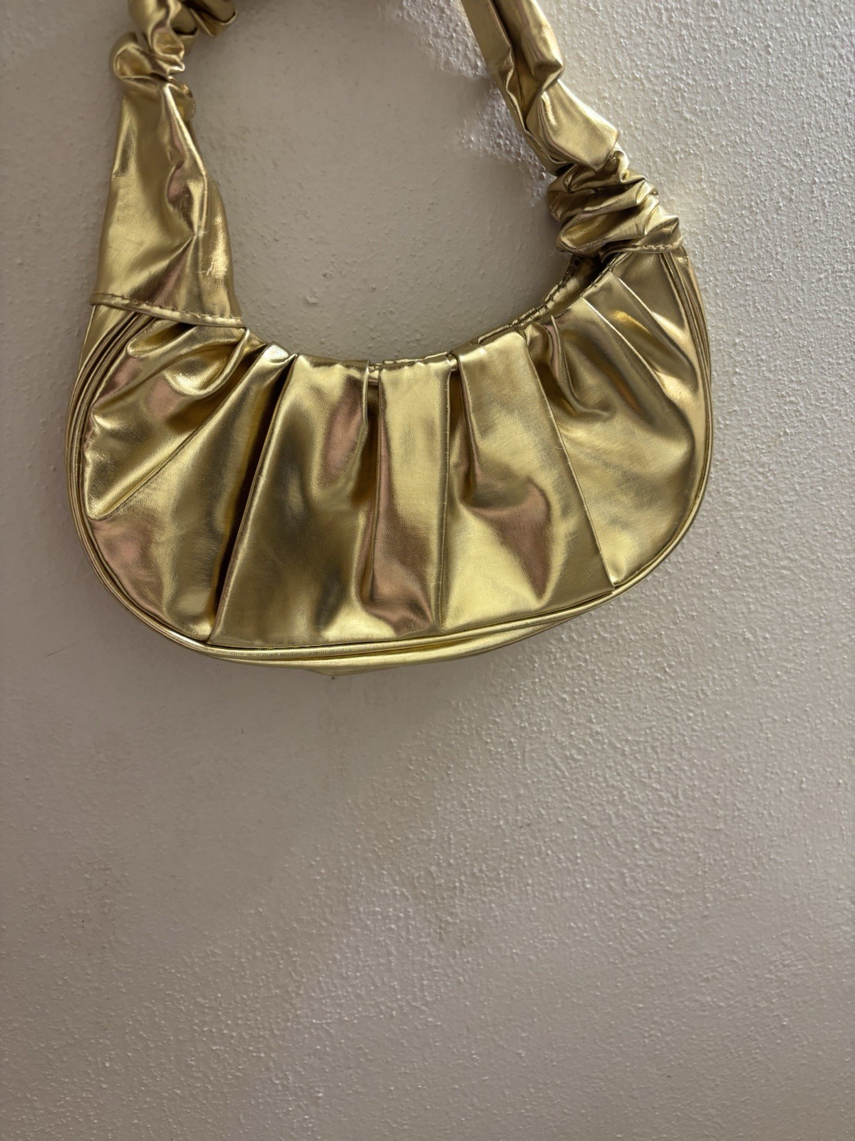 Women’s Gold Metallic Solid Pleated Crescent Shoulder Bag Gold Shoulder Strap