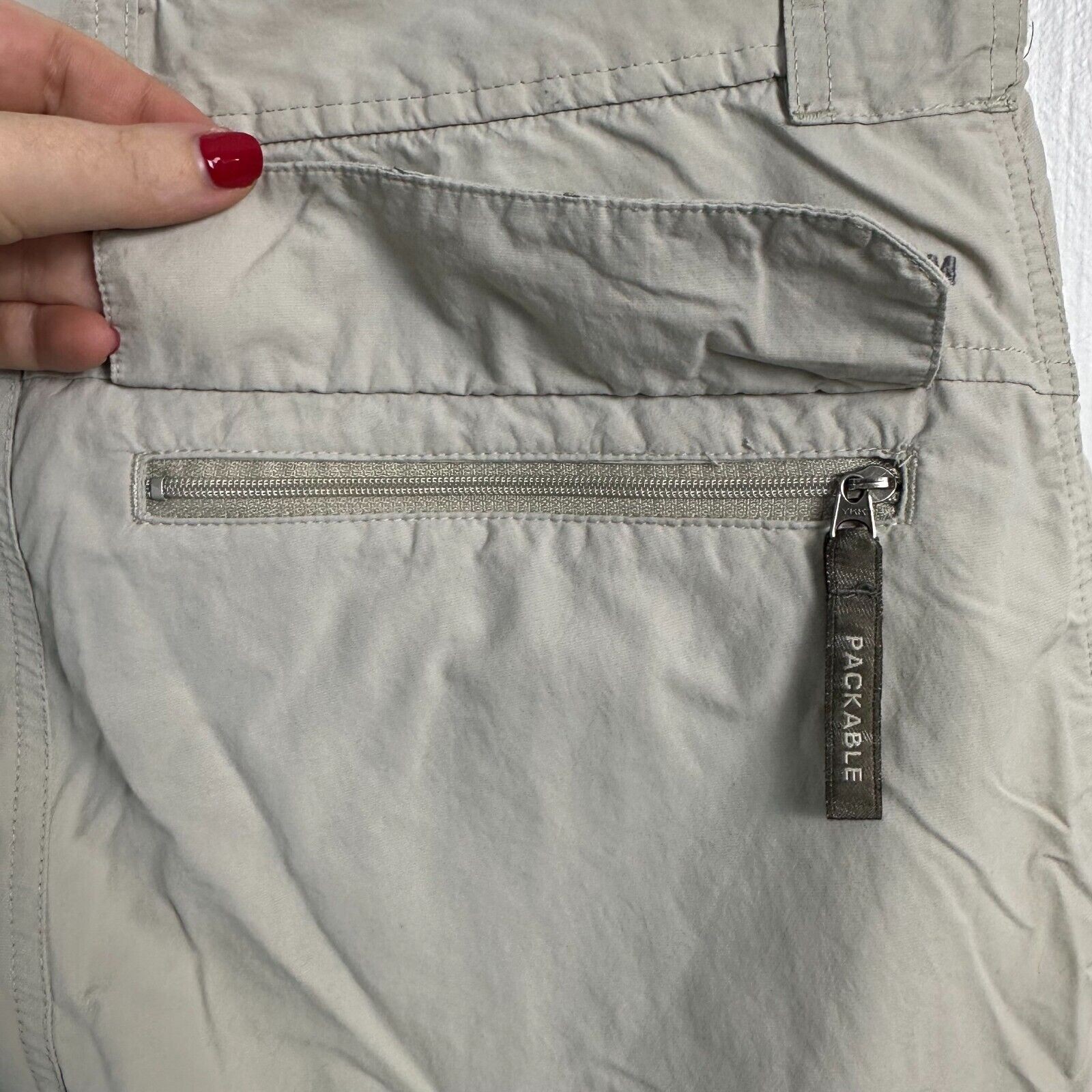 Columbia Titanium Hiking Shorts Womens 8 Tan Cargo Pocketed Nylon Cotton Utility