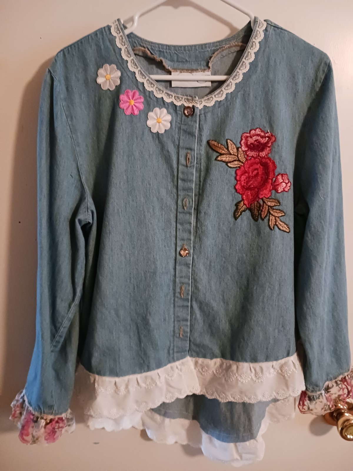 Women’s Willow Ridge Long Sleeve Denim Shirt Button Up Size Large Embellished