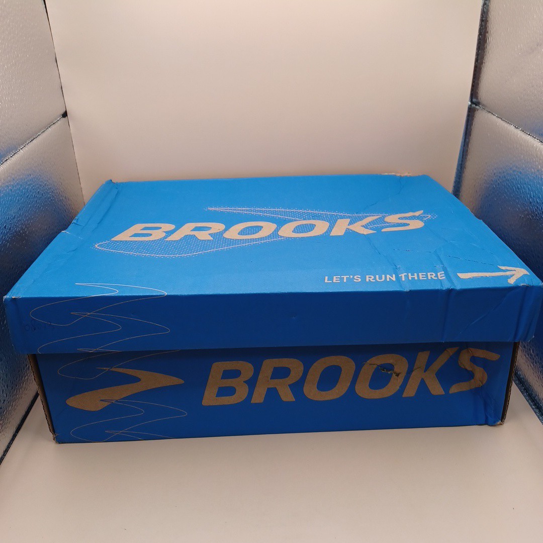 Brooks Glycerin Max Running Shoes-White Women Size 6.5 US