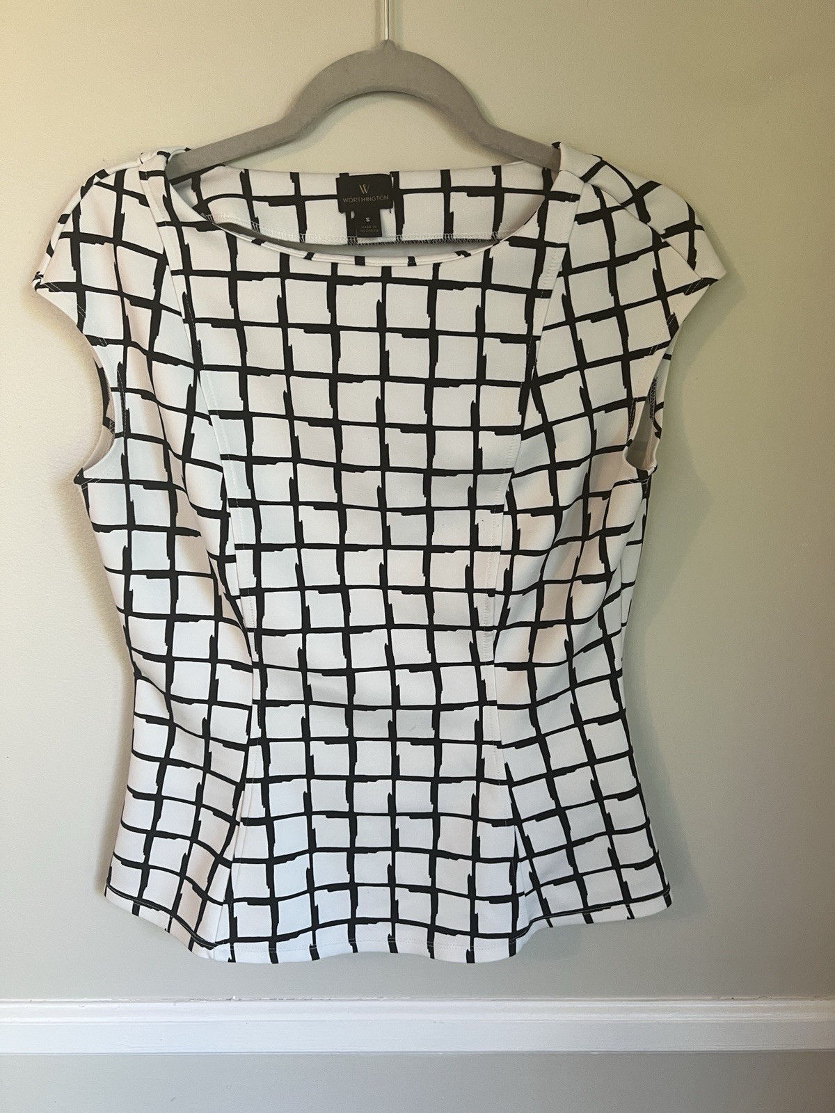 Worthington White/Black Geometric Blouse Cap Sleeve Scoop Neck Pullover S
