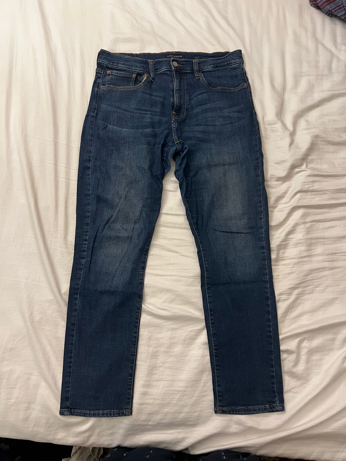 lucky brand 410 athletic straight 32×32