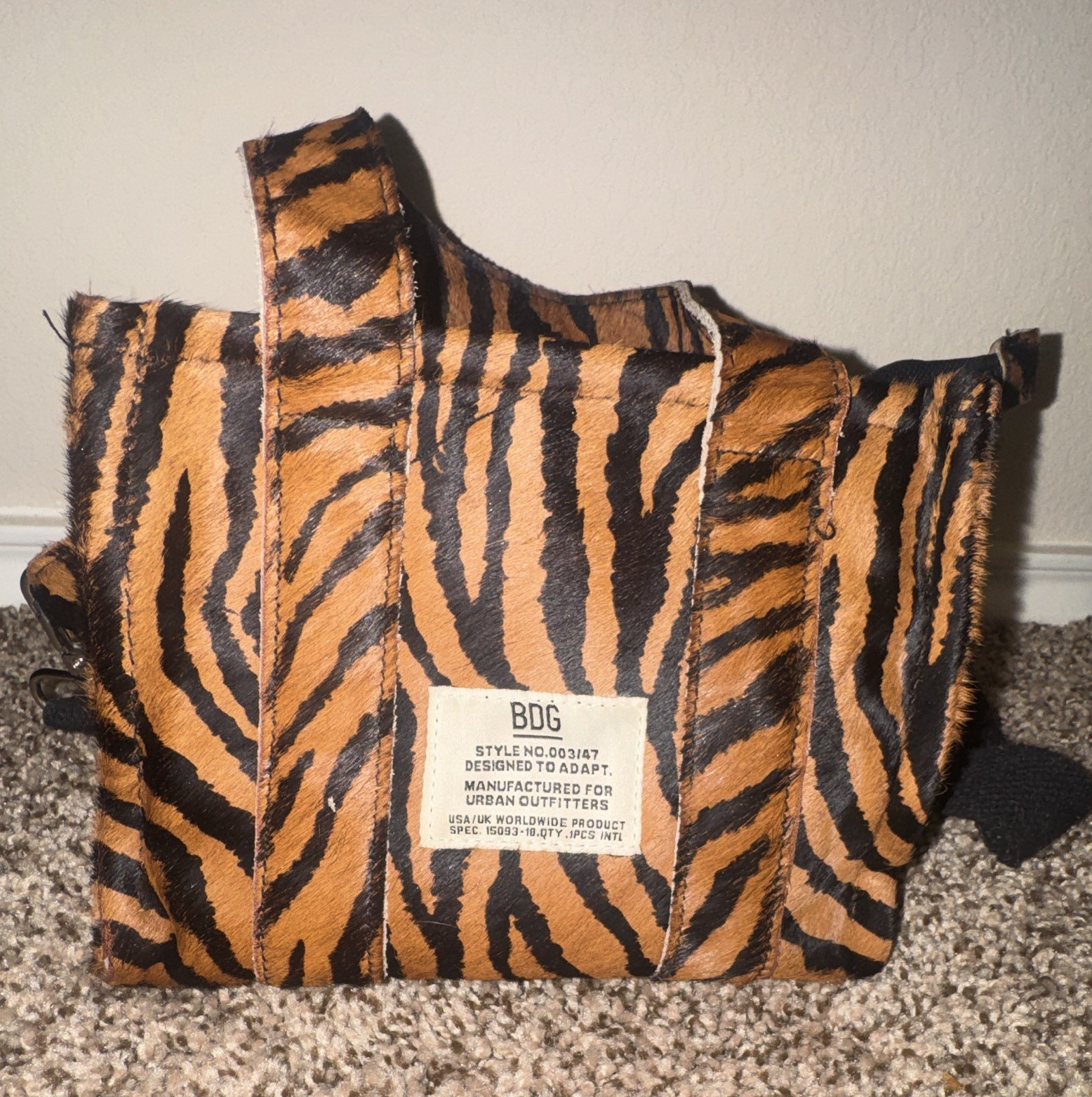 BDG Tiger Animal Print Small Tote Bag Zip Closure leather