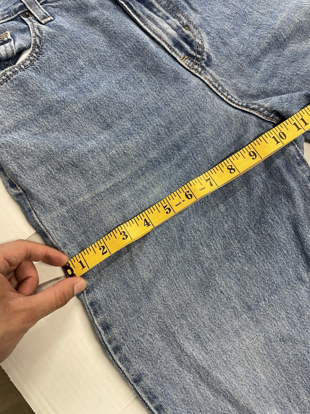Levi’s Men’s Blue Light Wash Denim Straight Fit Jeans High Rise 5-Pocket
